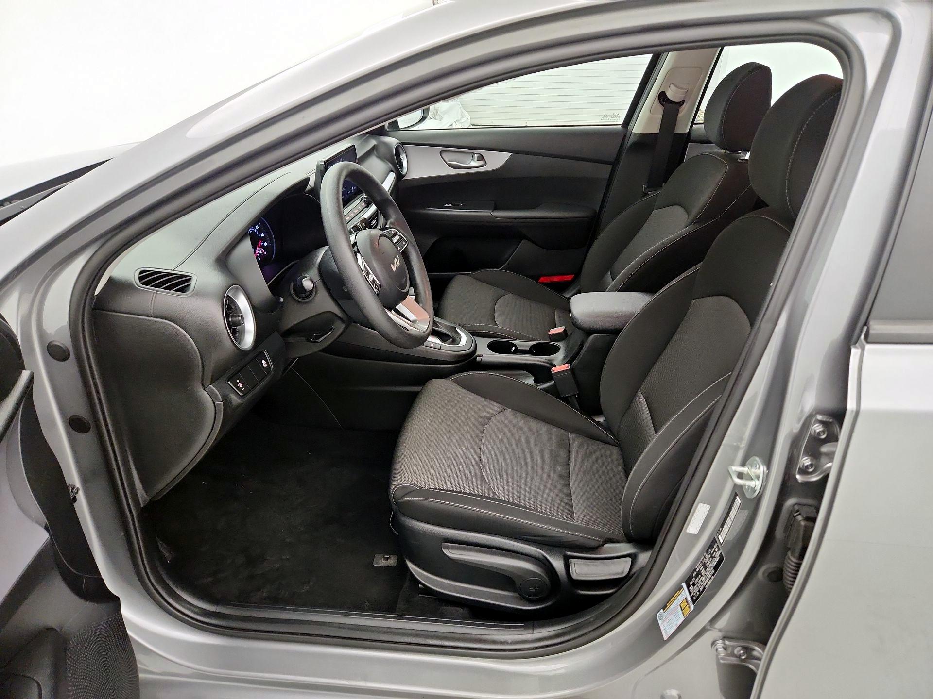 Thumbnail: 2023 Kia Forte - 11