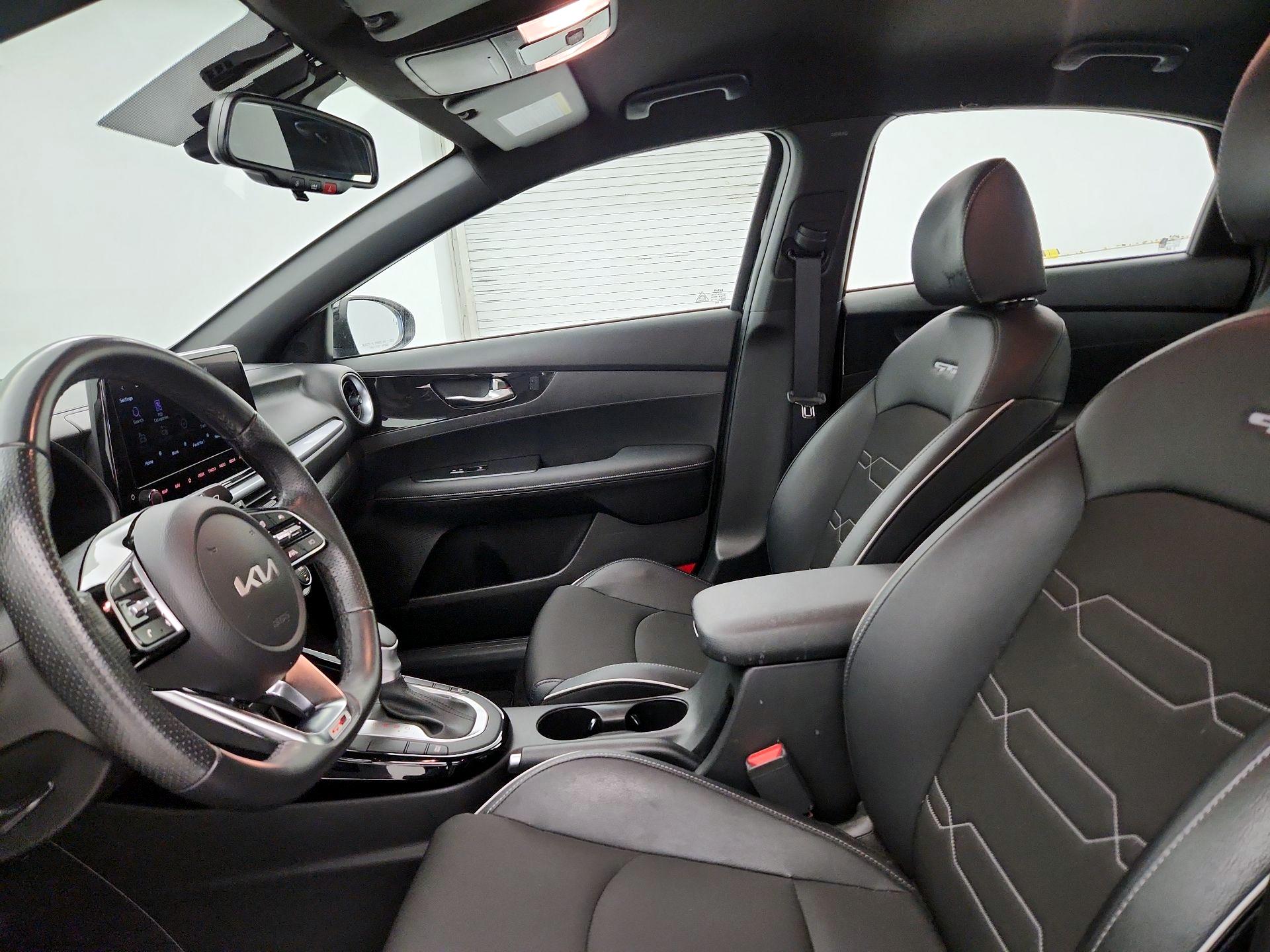 Thumbnail: 2023 Kia Forte - 11