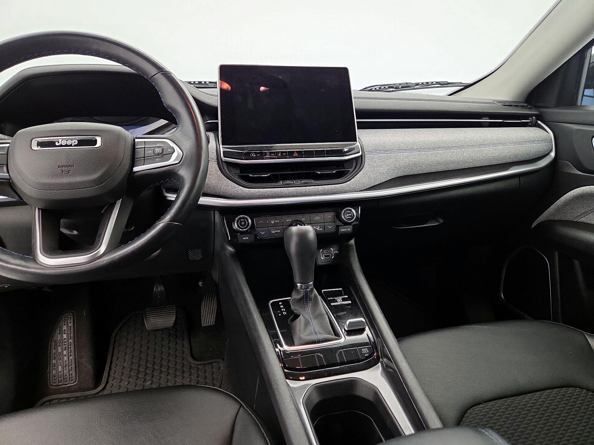Thumbnail: 2022 Jeep Compass - 9