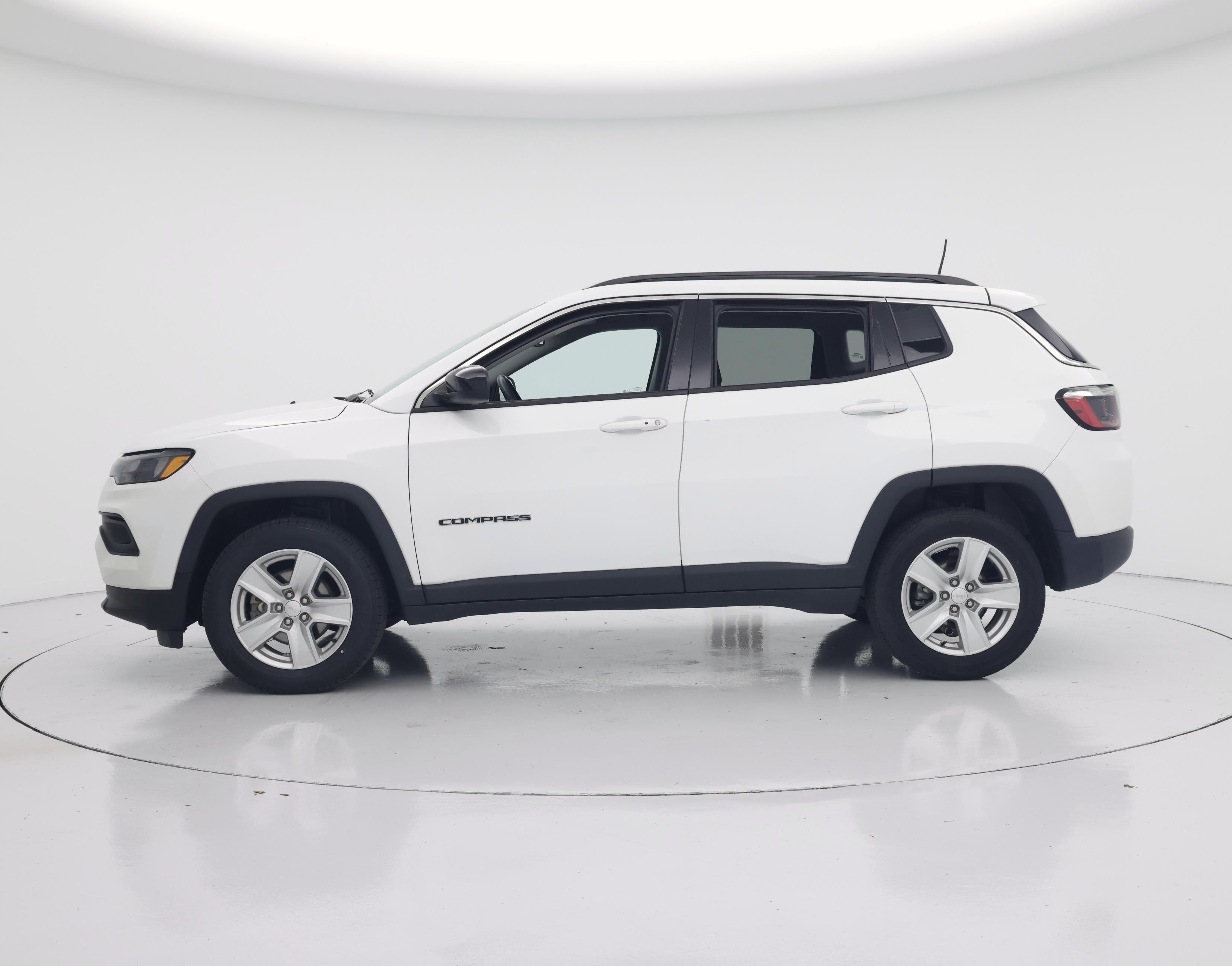 Thumbnail: 2022 Jeep Compass - 3