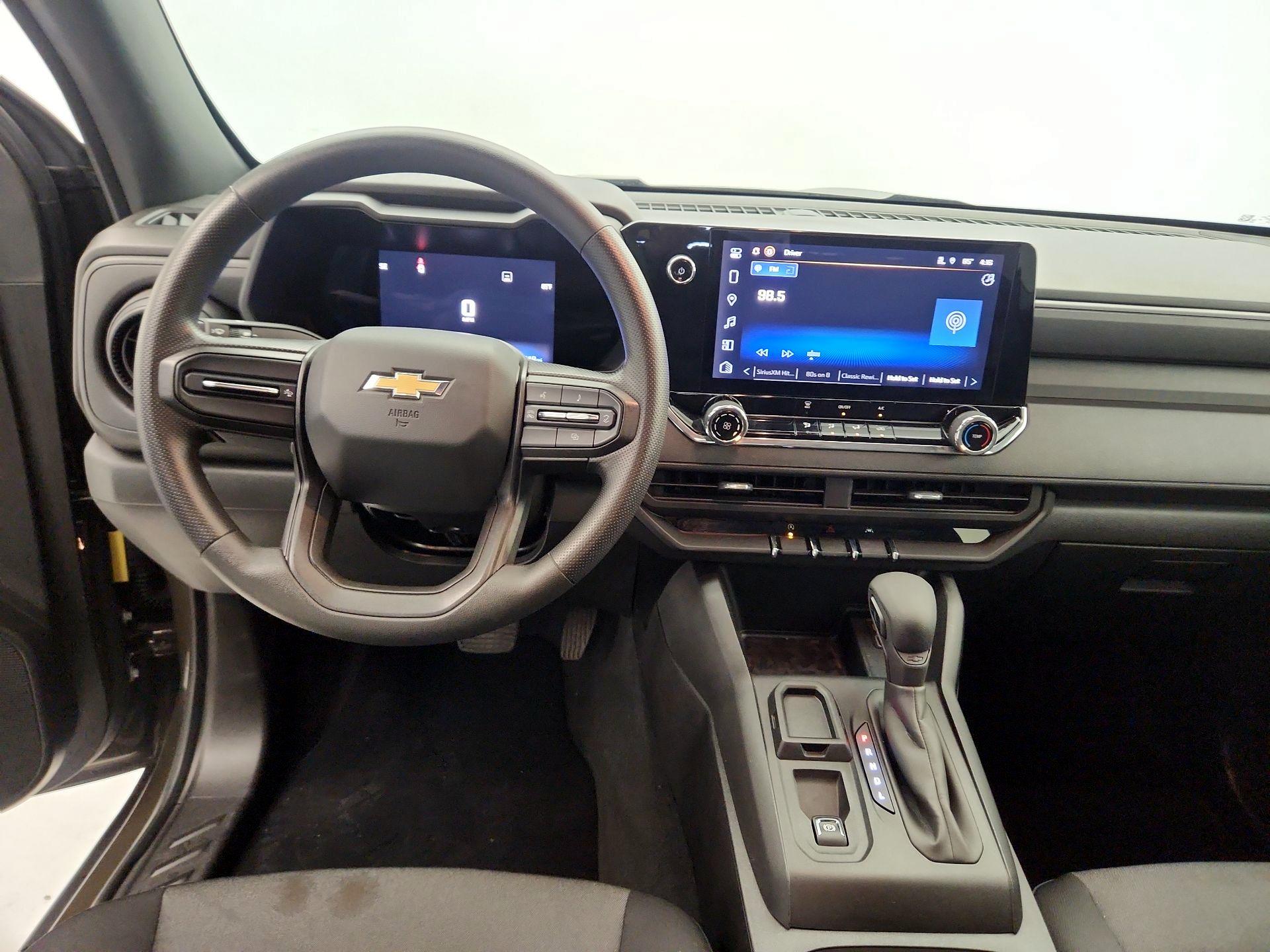 Thumbnail: 2023 Chevrolet Colorado - 9