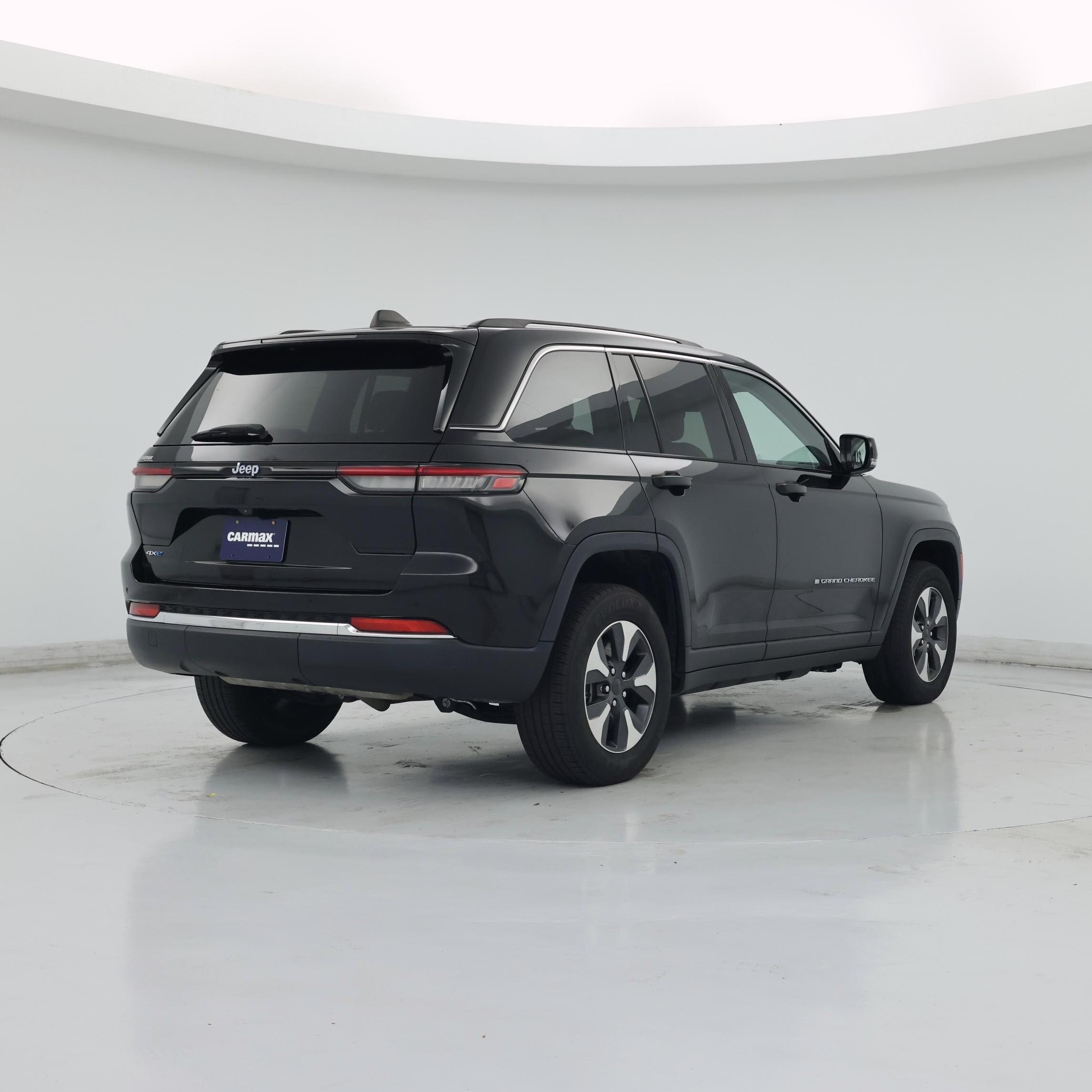 Thumbnail: 2022 Jeep Grand Cherokee - 8