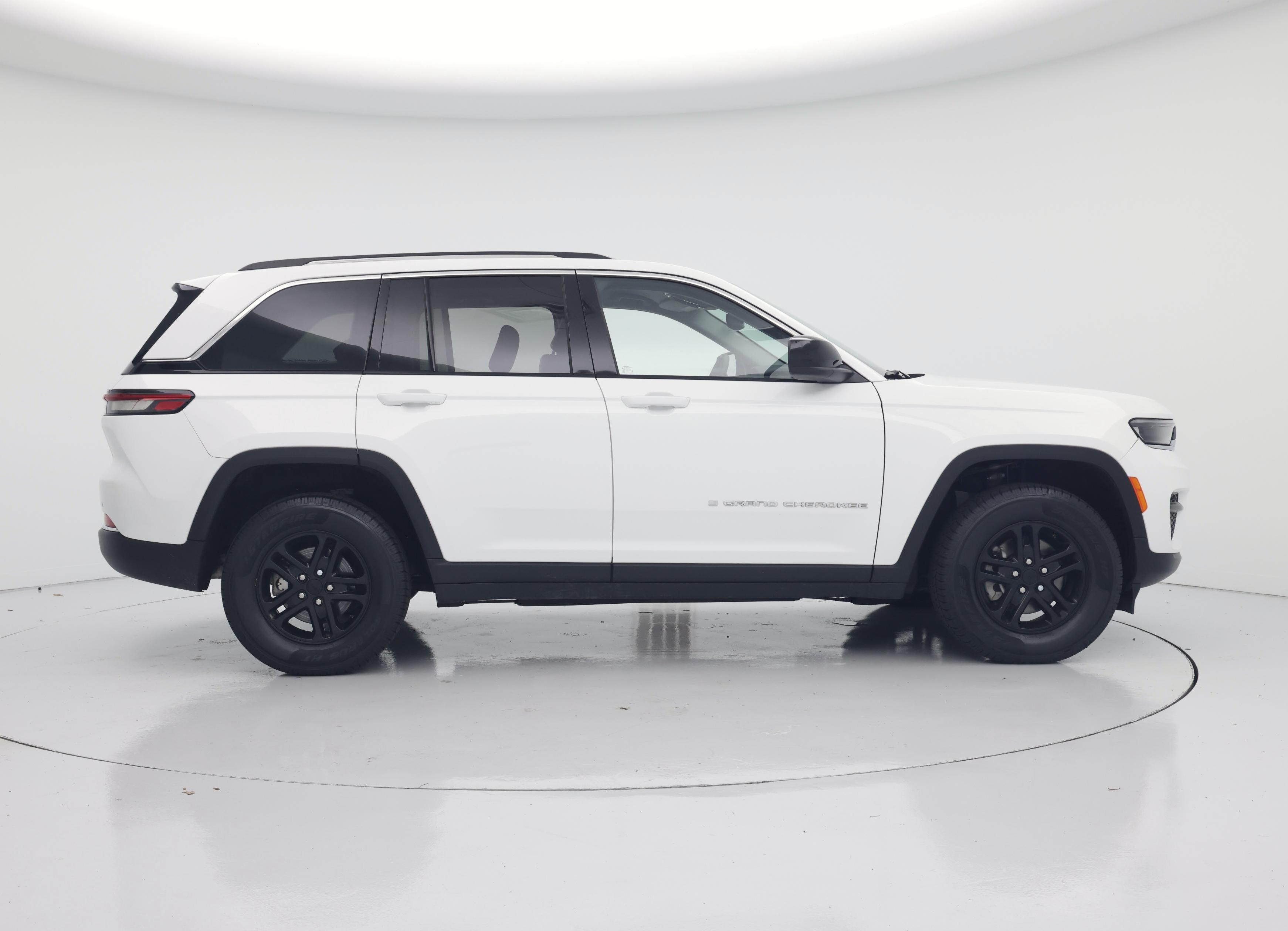 Thumbnail: 2023 Jeep Grand Cherokee - 7