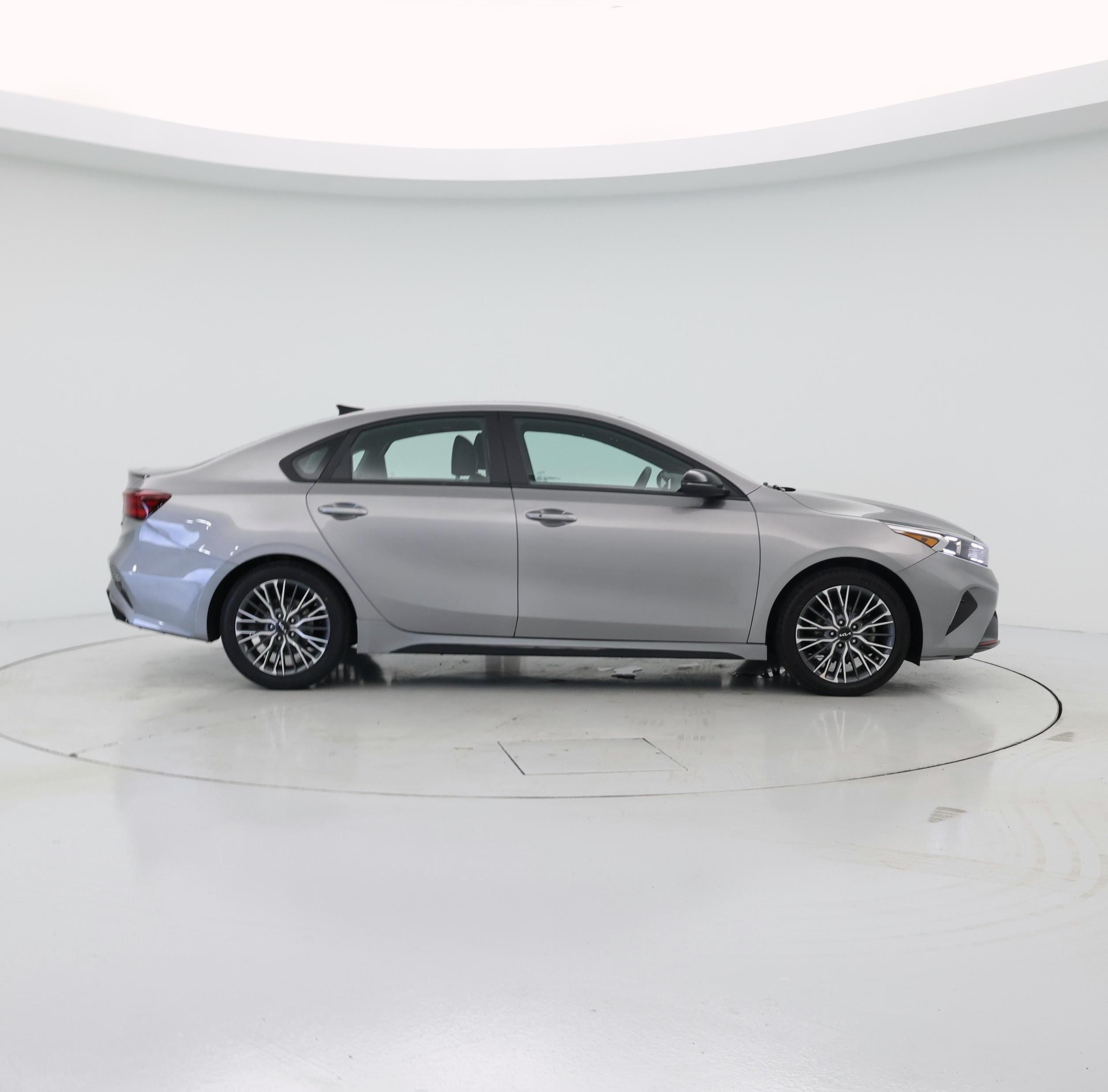 Thumbnail: 2023 Kia Forte - 7