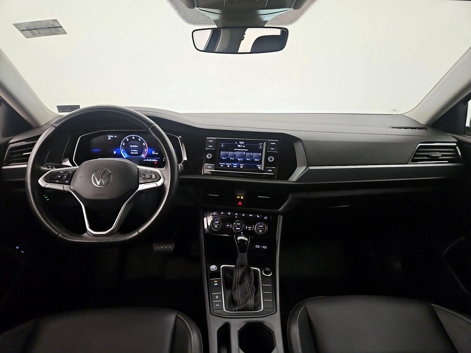 Thumbnail: 2024 Volkswagen Jetta - 9