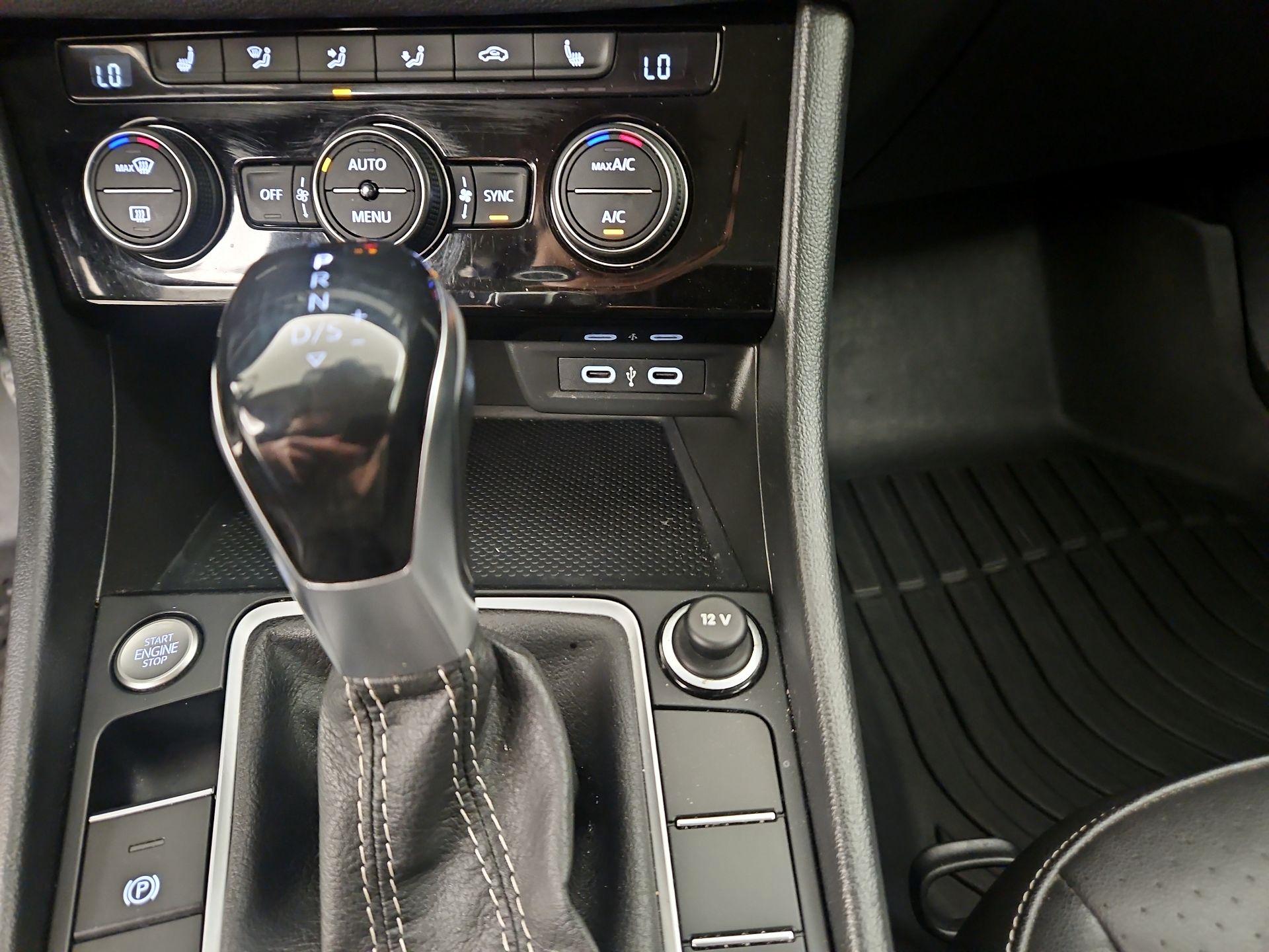 Thumbnail: 2024 Volkswagen Jetta - 18