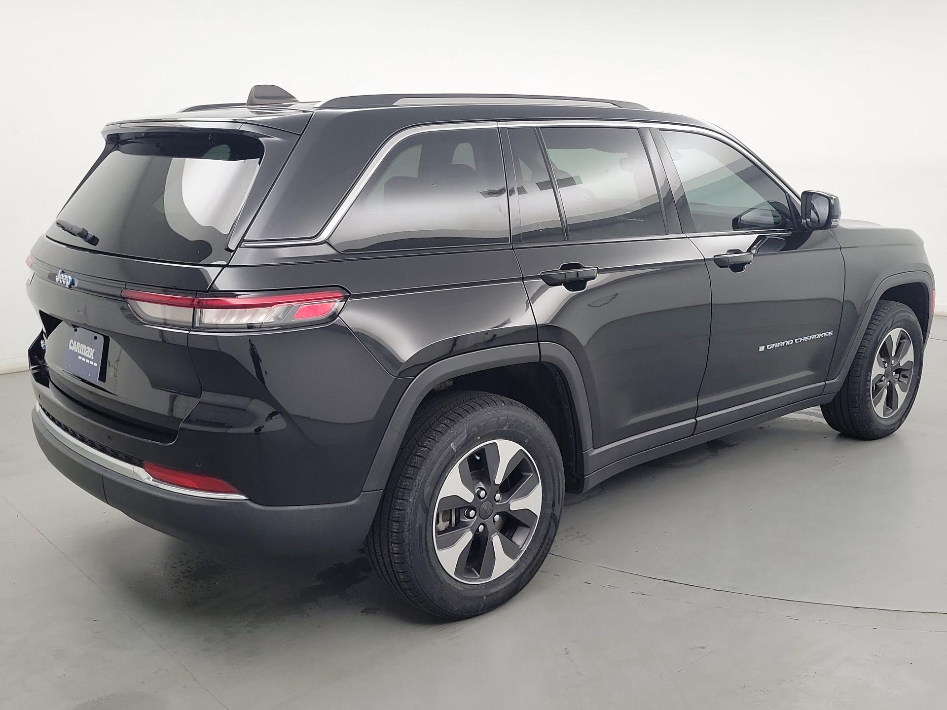 Thumbnail: 2022 Jeep Grand Cherokee - 5