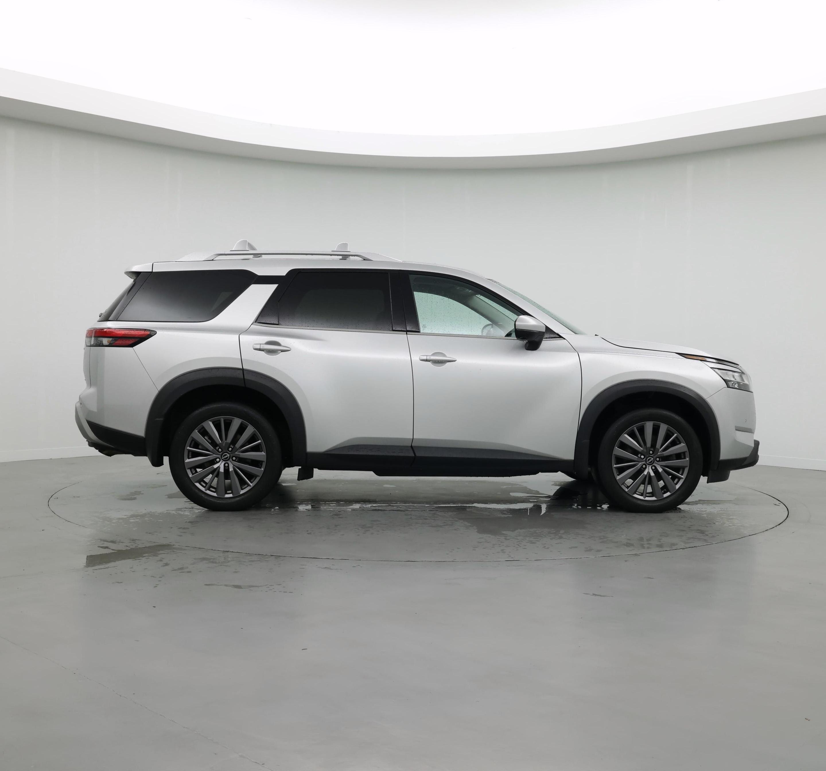 Thumbnail: 2023 Nissan Pathfinder - 7