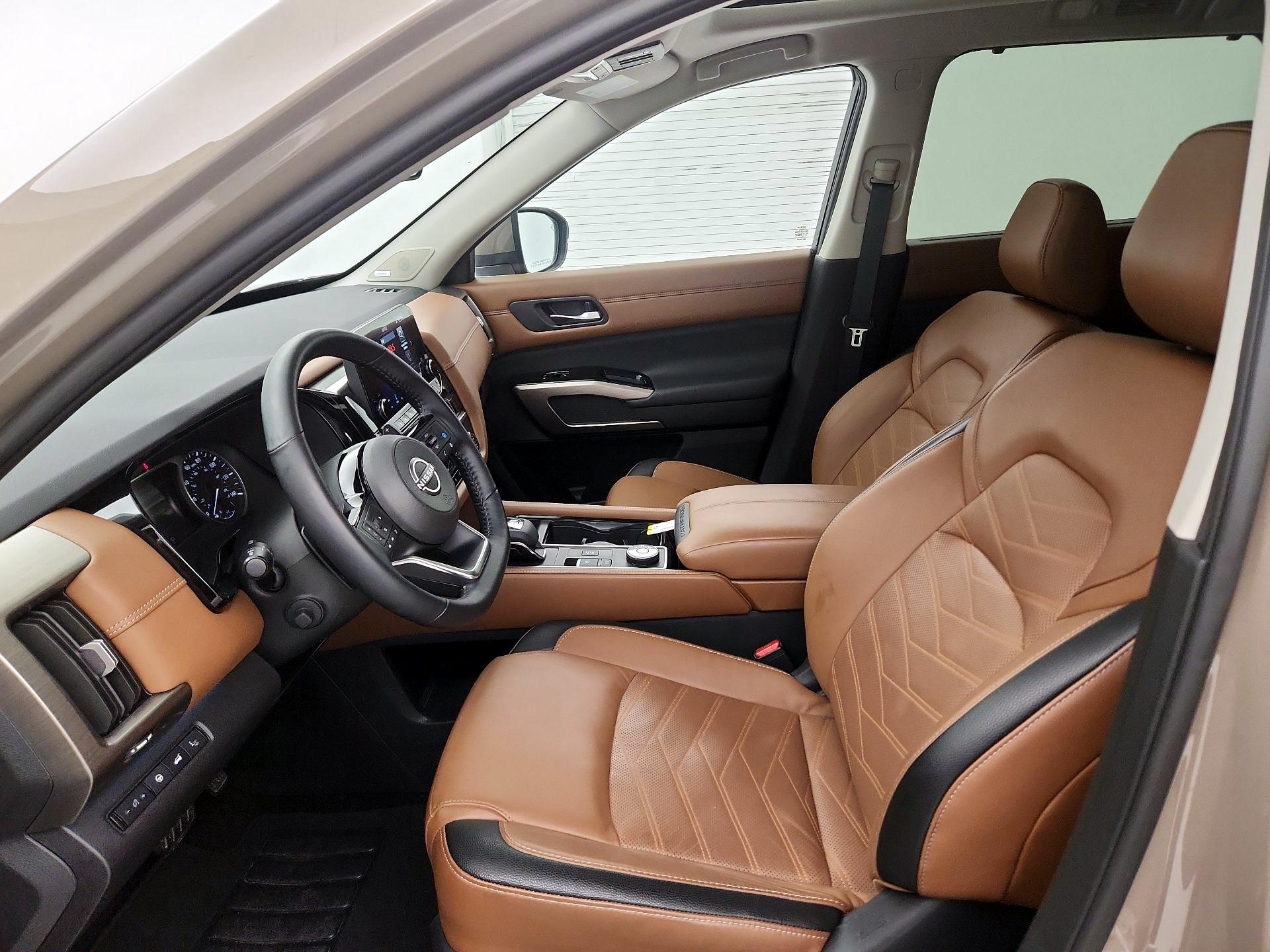 Thumbnail: 2023 Nissan Pathfinder - 11
