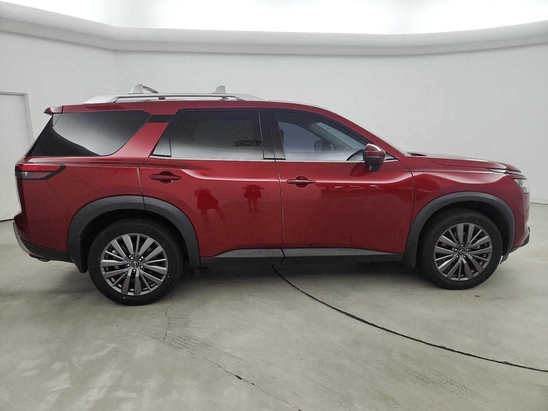 Thumbnail: 2023 Nissan Pathfinder - 4