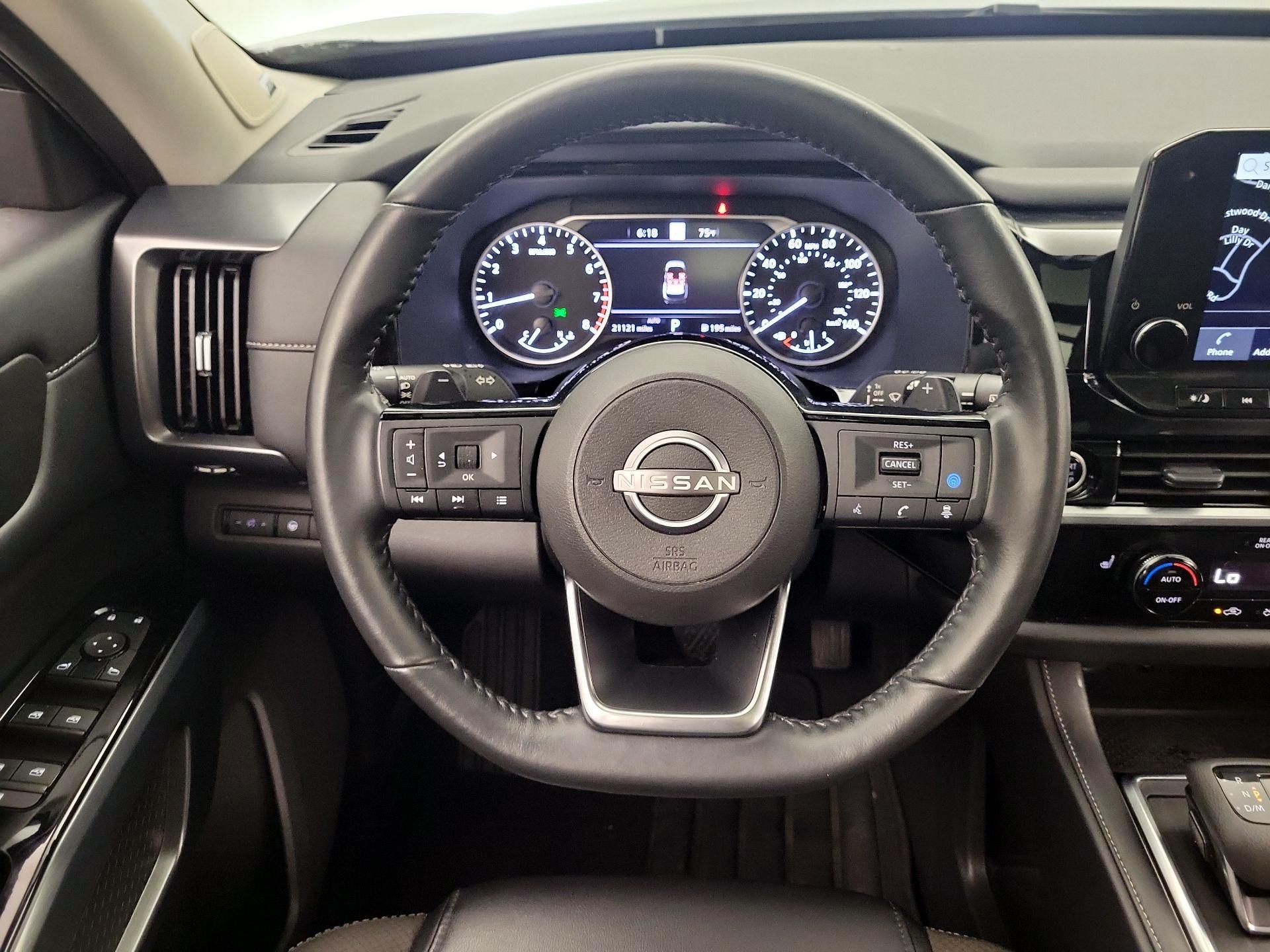 Thumbnail: 2023 Nissan Pathfinder - 10
