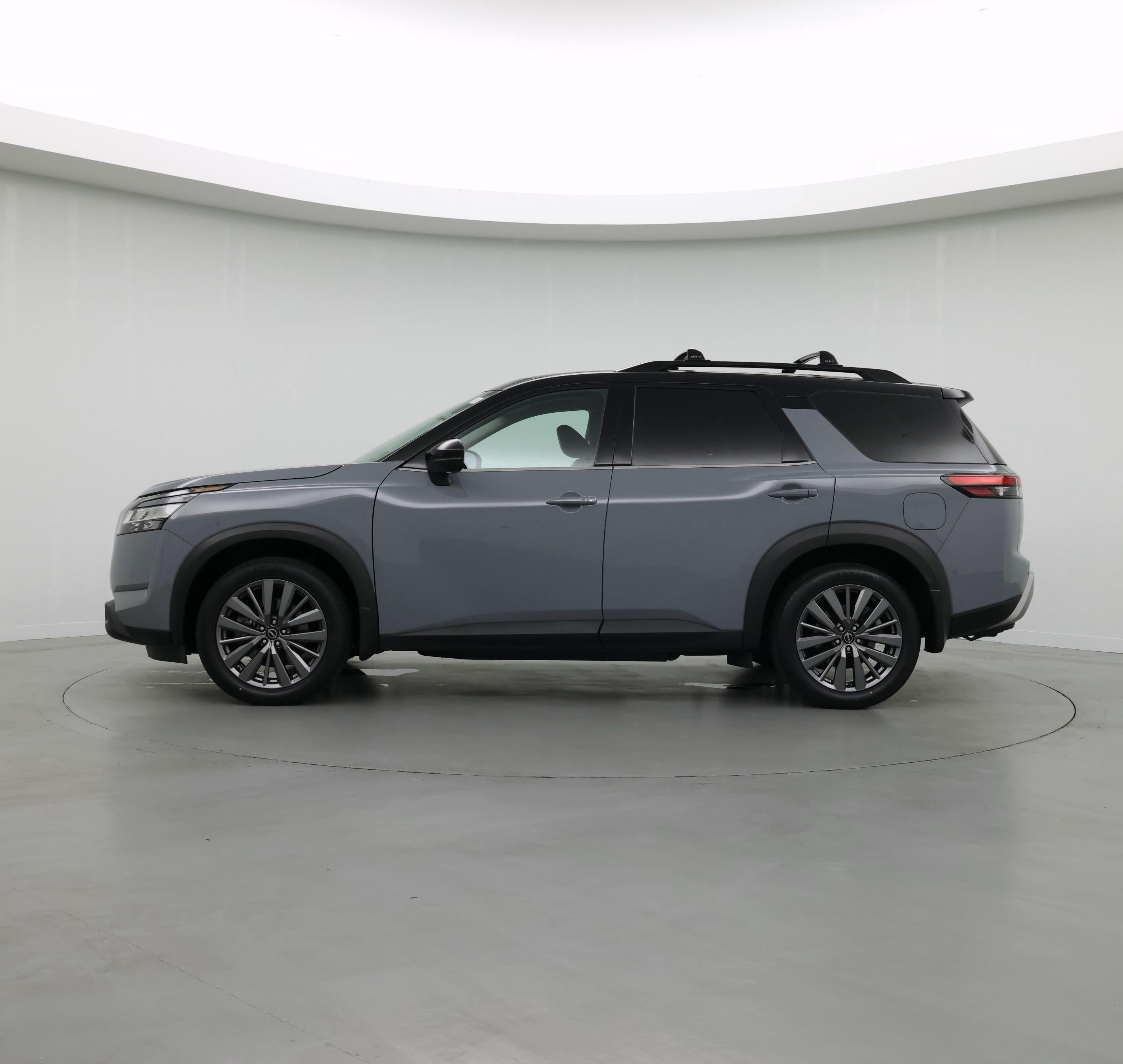 Thumbnail: 2023 Nissan Pathfinder - 3