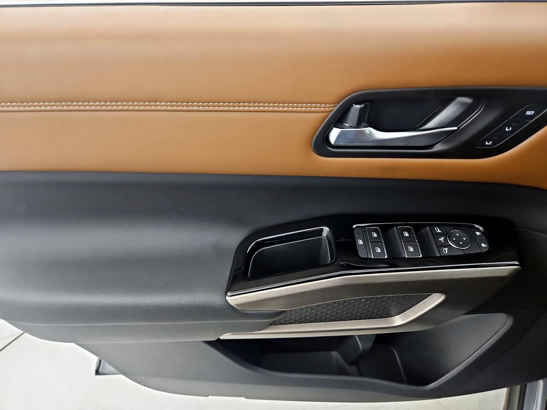 Thumbnail: 2023 Nissan Pathfinder - 12