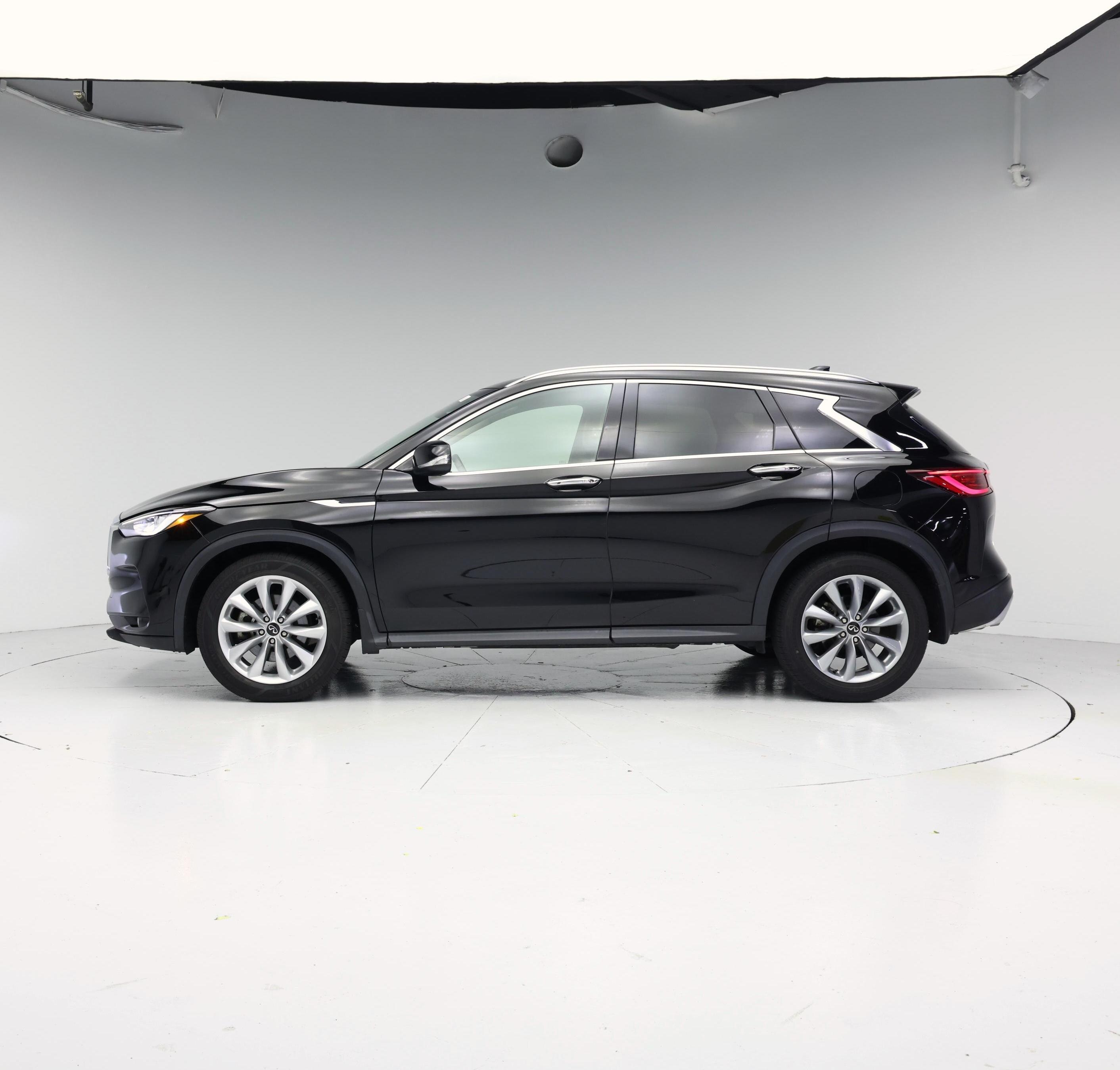 Thumbnail: 2022 INFINITI QX50 - 3