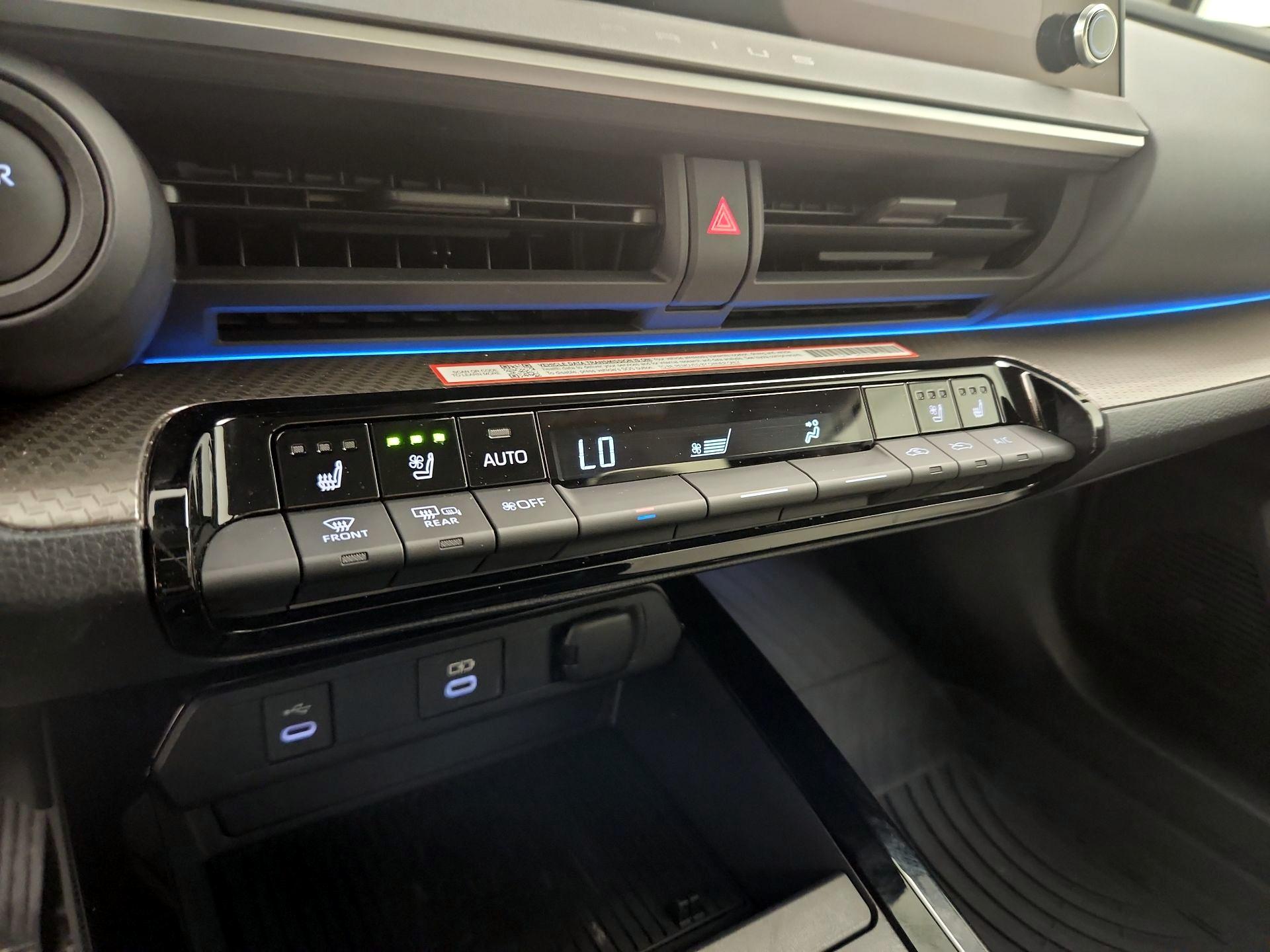 Thumbnail: 2024 Toyota Prius - 16
