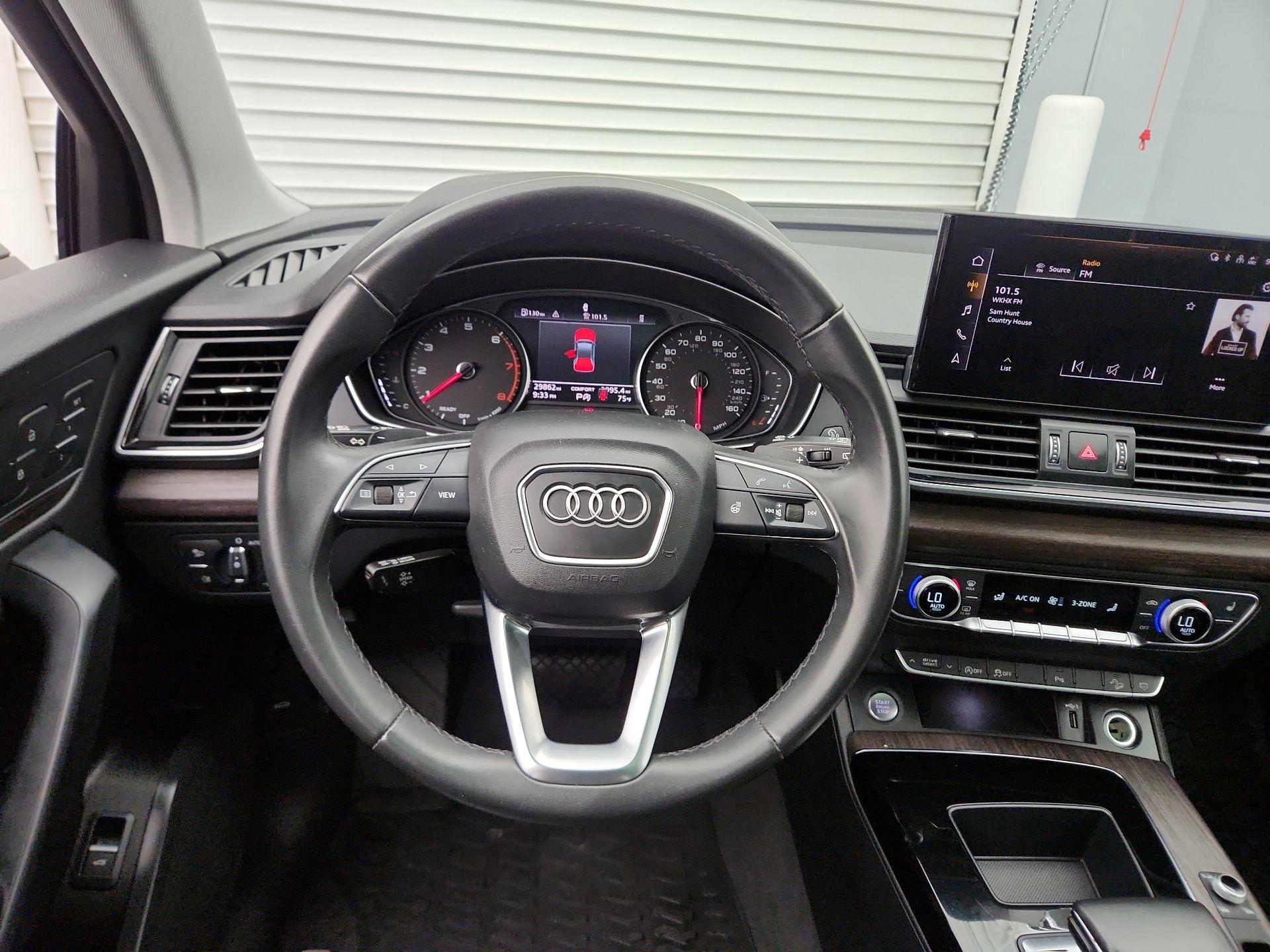 Thumbnail: 2022 Audi Q5 - 10