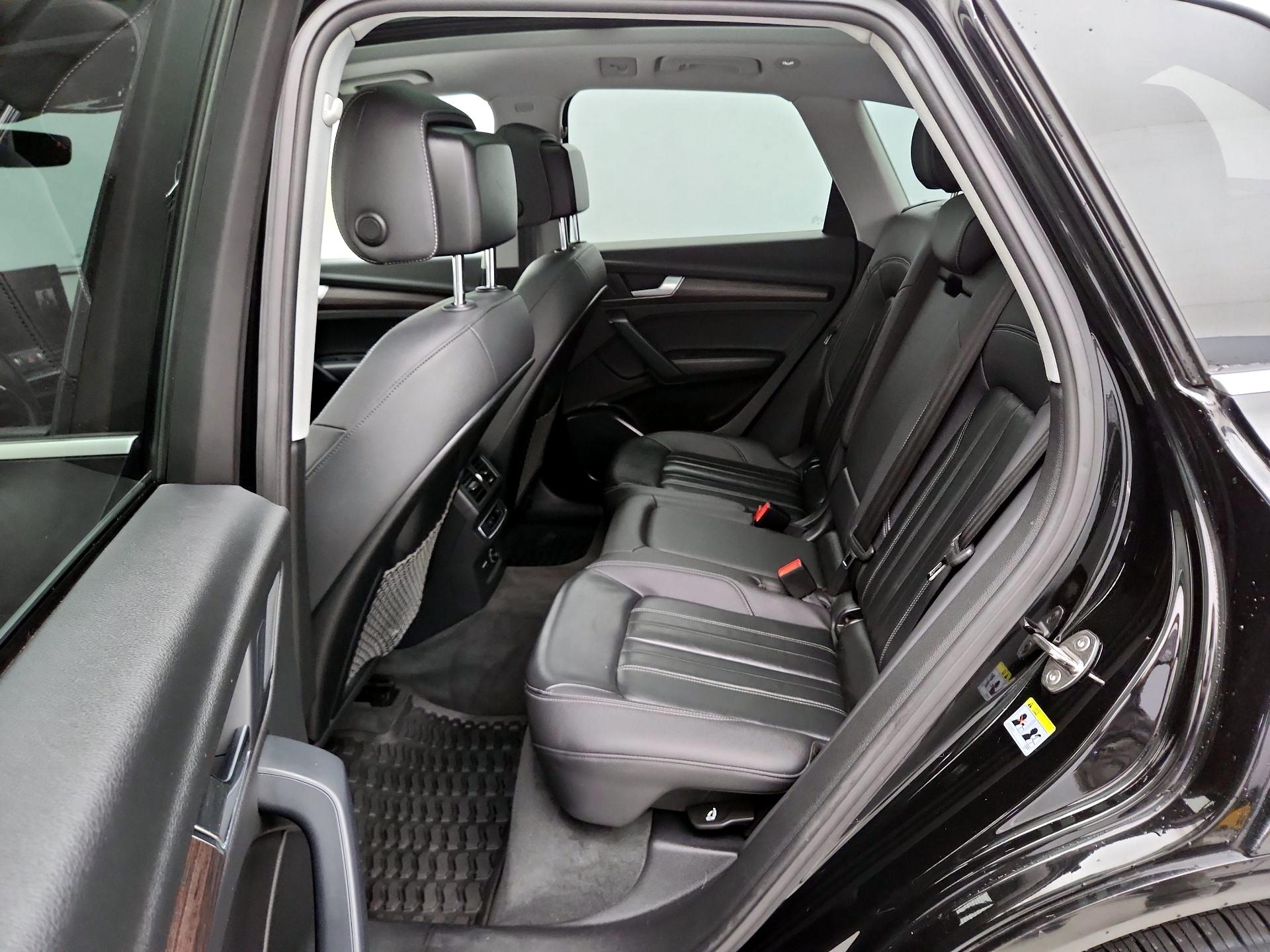 Thumbnail: 2022 Audi Q5 - 20