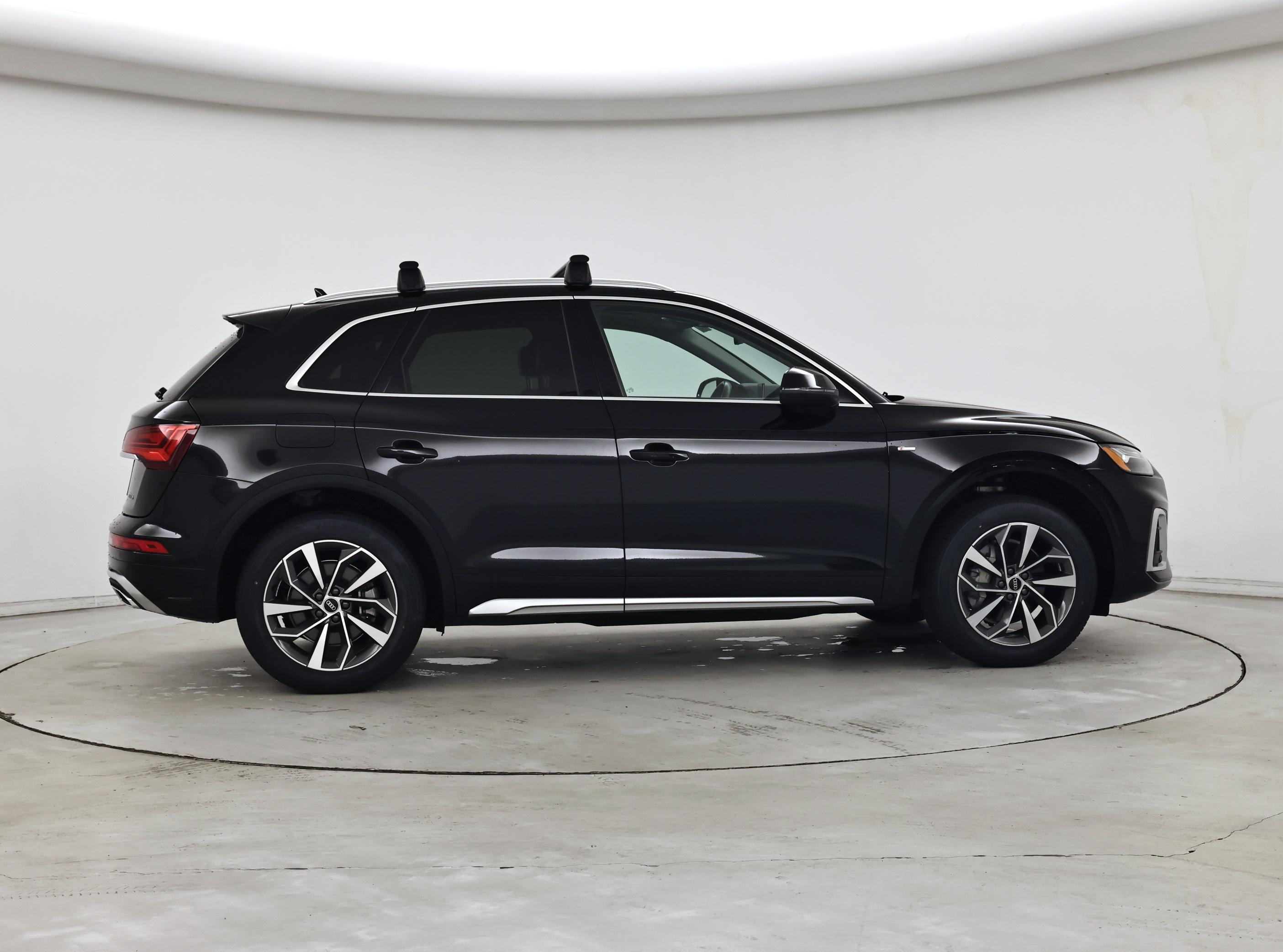 Thumbnail: 2022 Audi Q5 - 7
