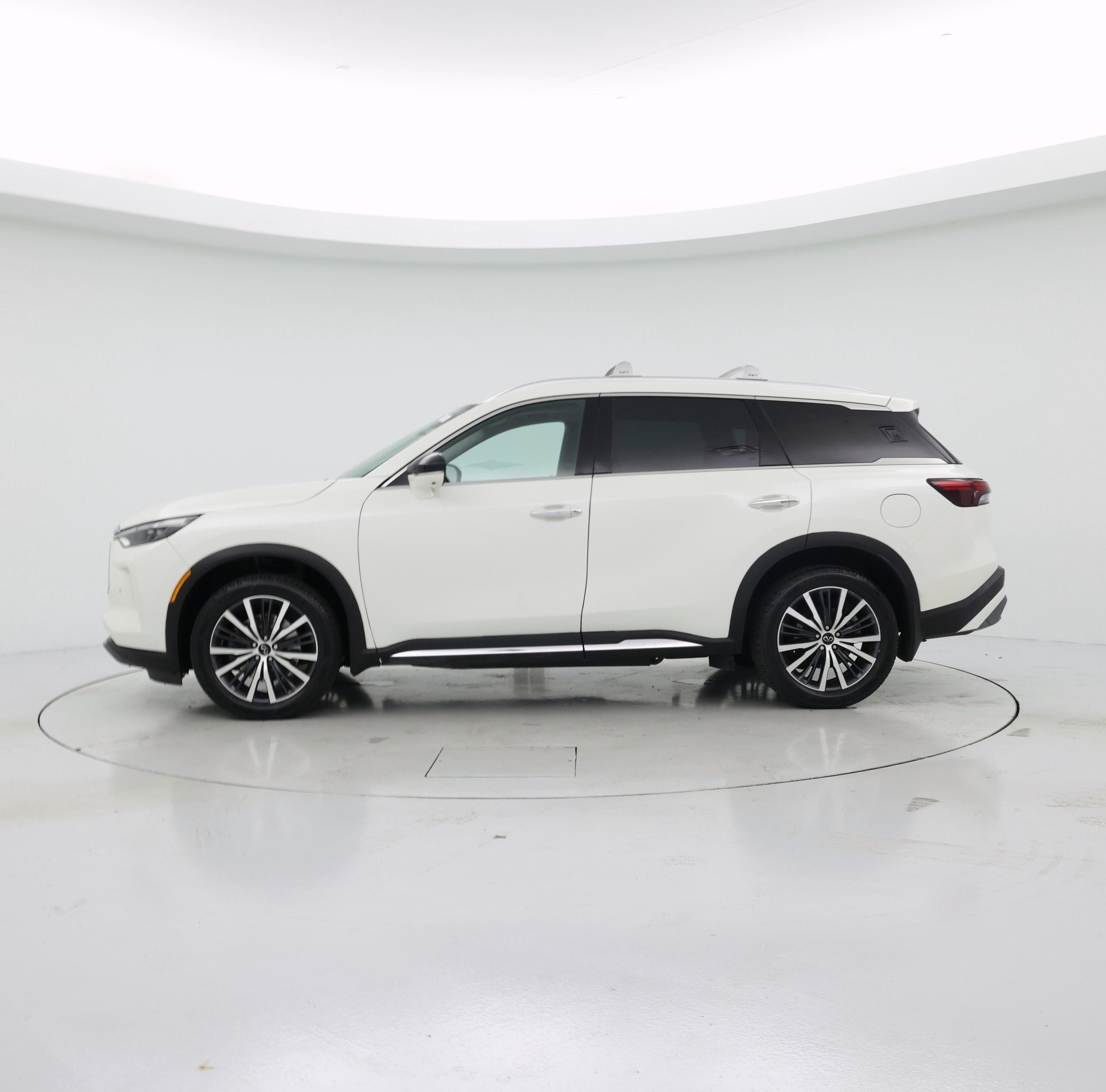 Thumbnail: 2023 INFINITI QX60 - 3