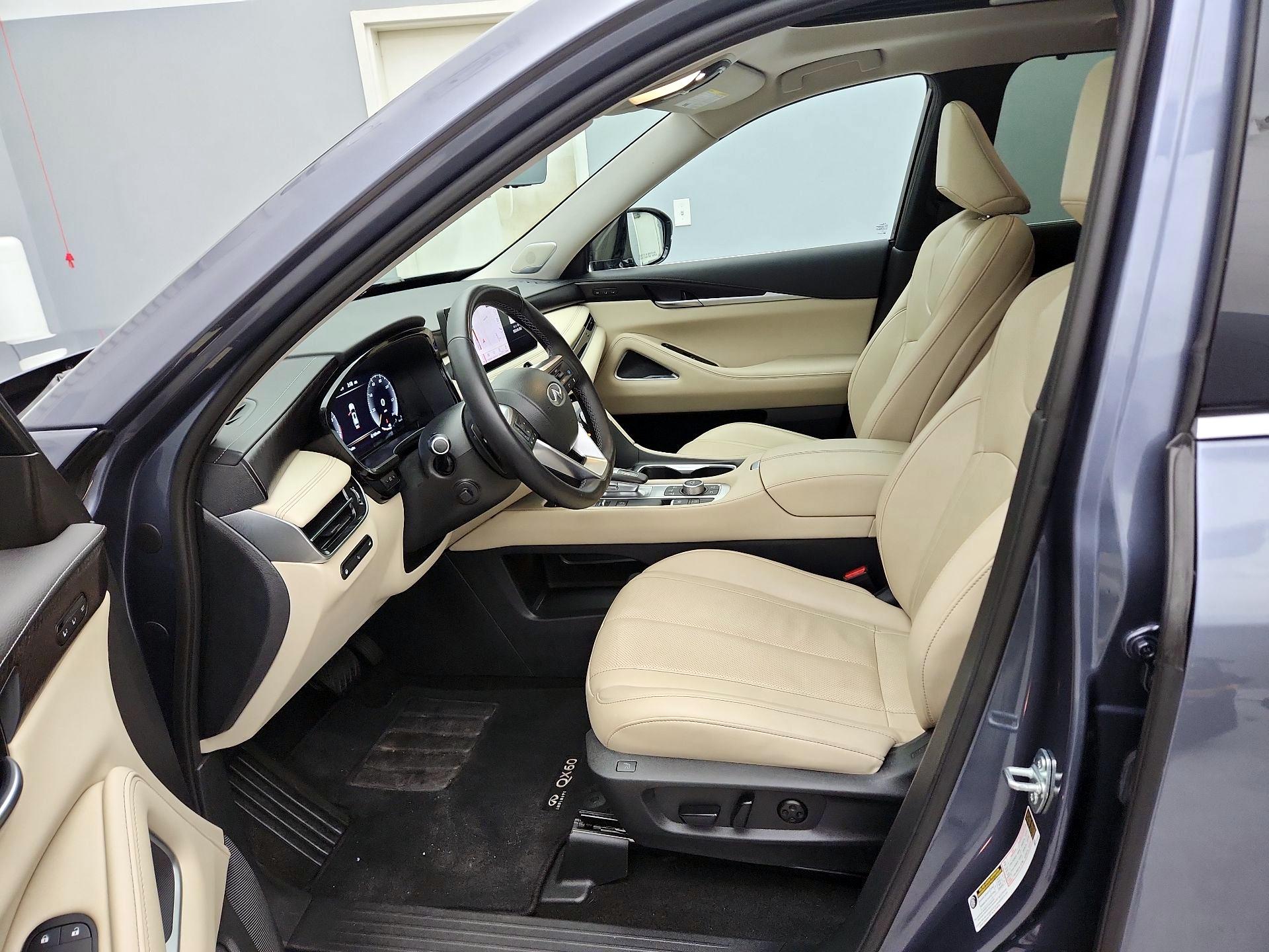 Thumbnail: 2023 INFINITI QX60 - 11