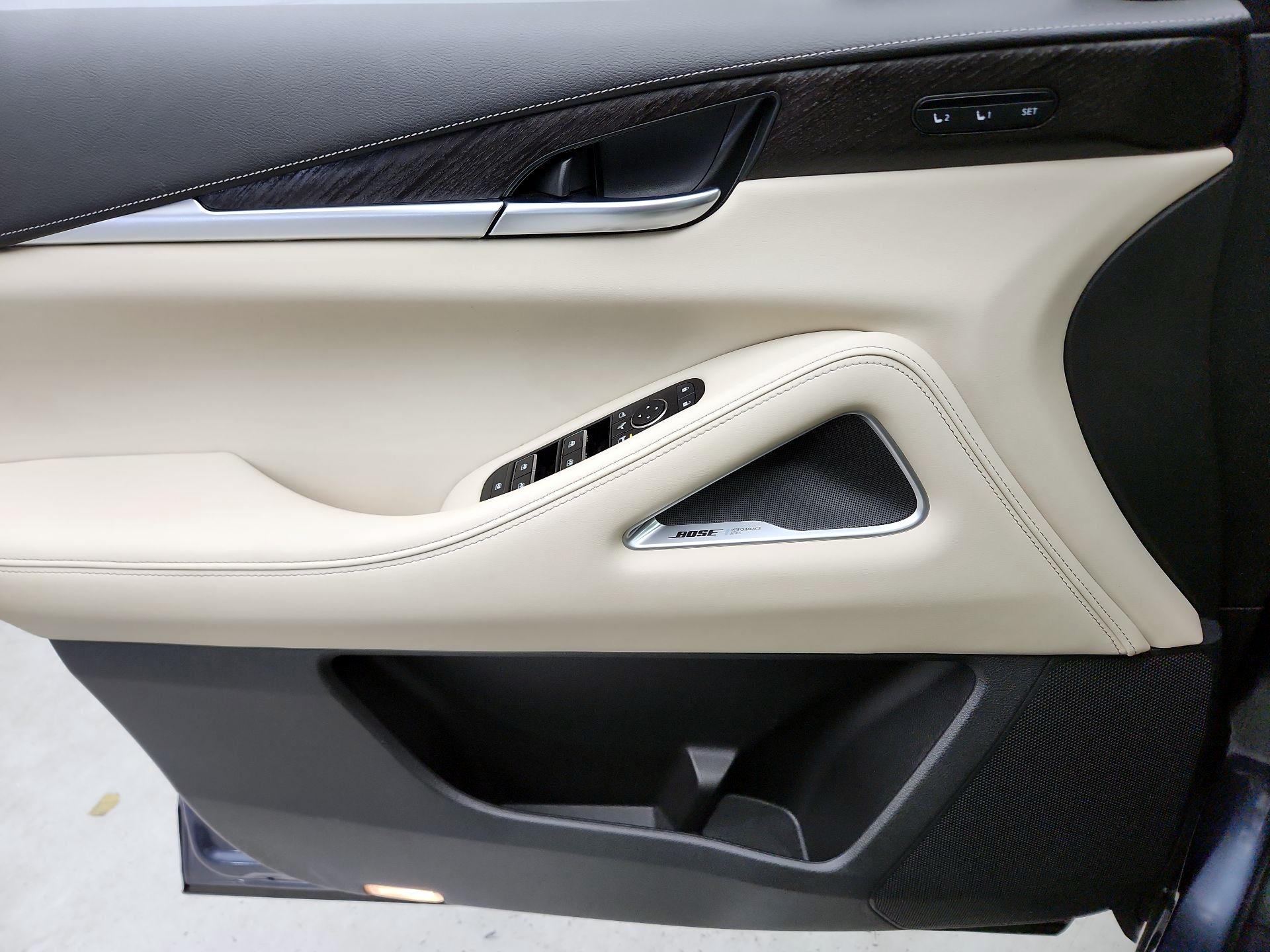 Thumbnail: 2023 INFINITI QX60 - 12