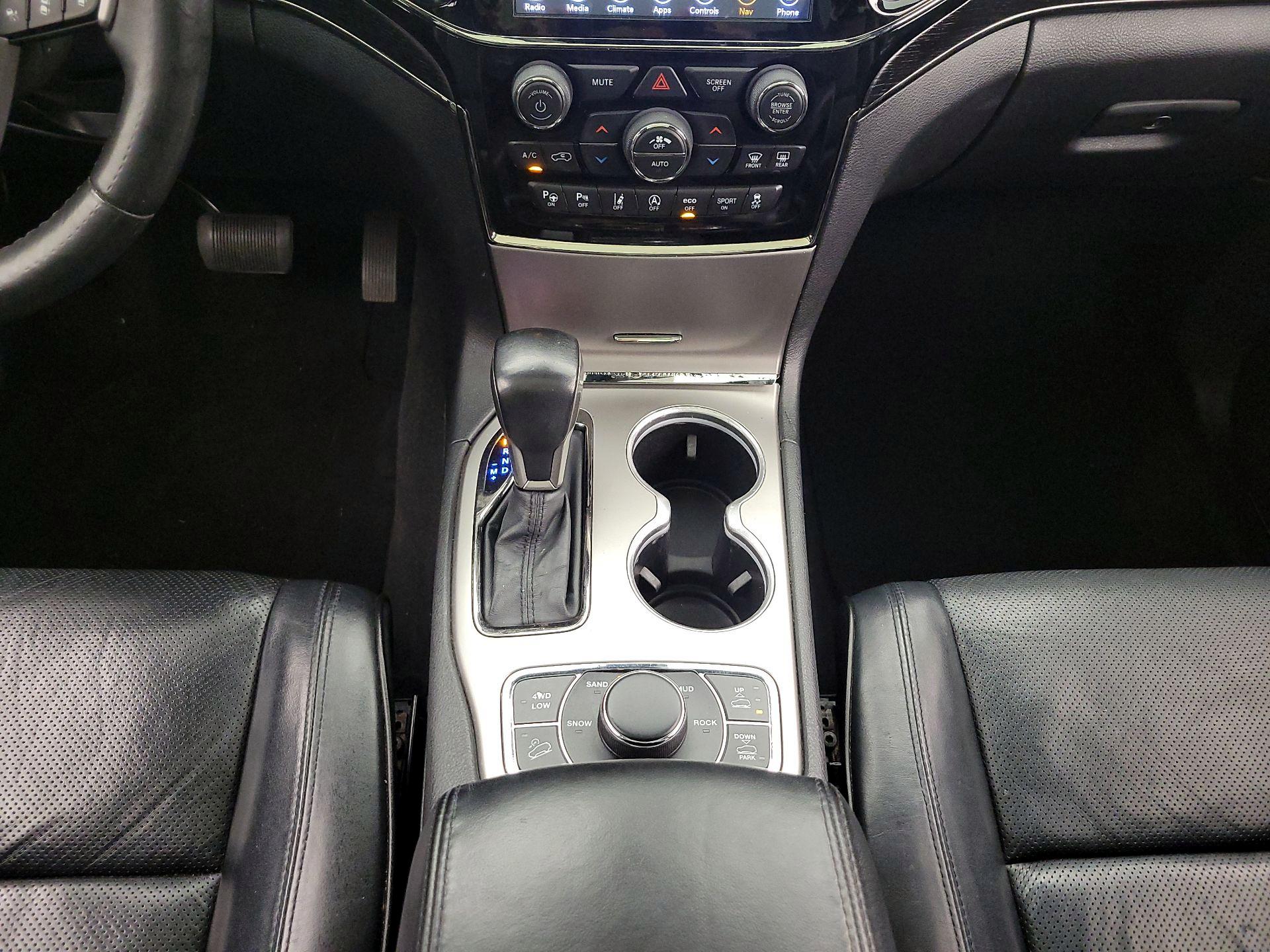 Thumbnail: 2019 Jeep Grand Cherokee - 18