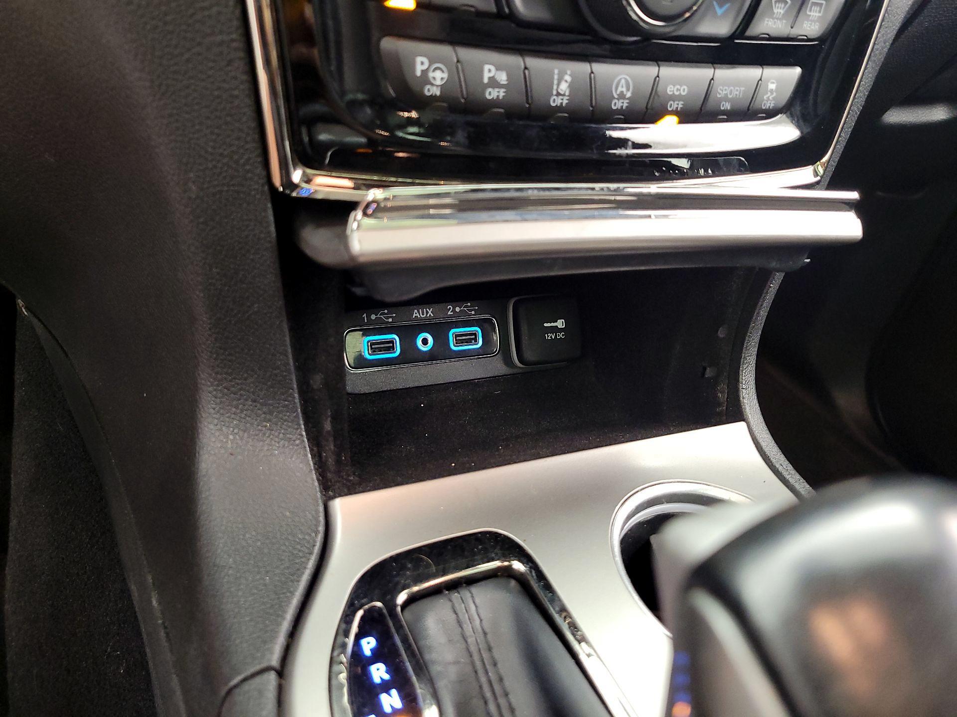 Thumbnail: 2019 Jeep Grand Cherokee - 19
