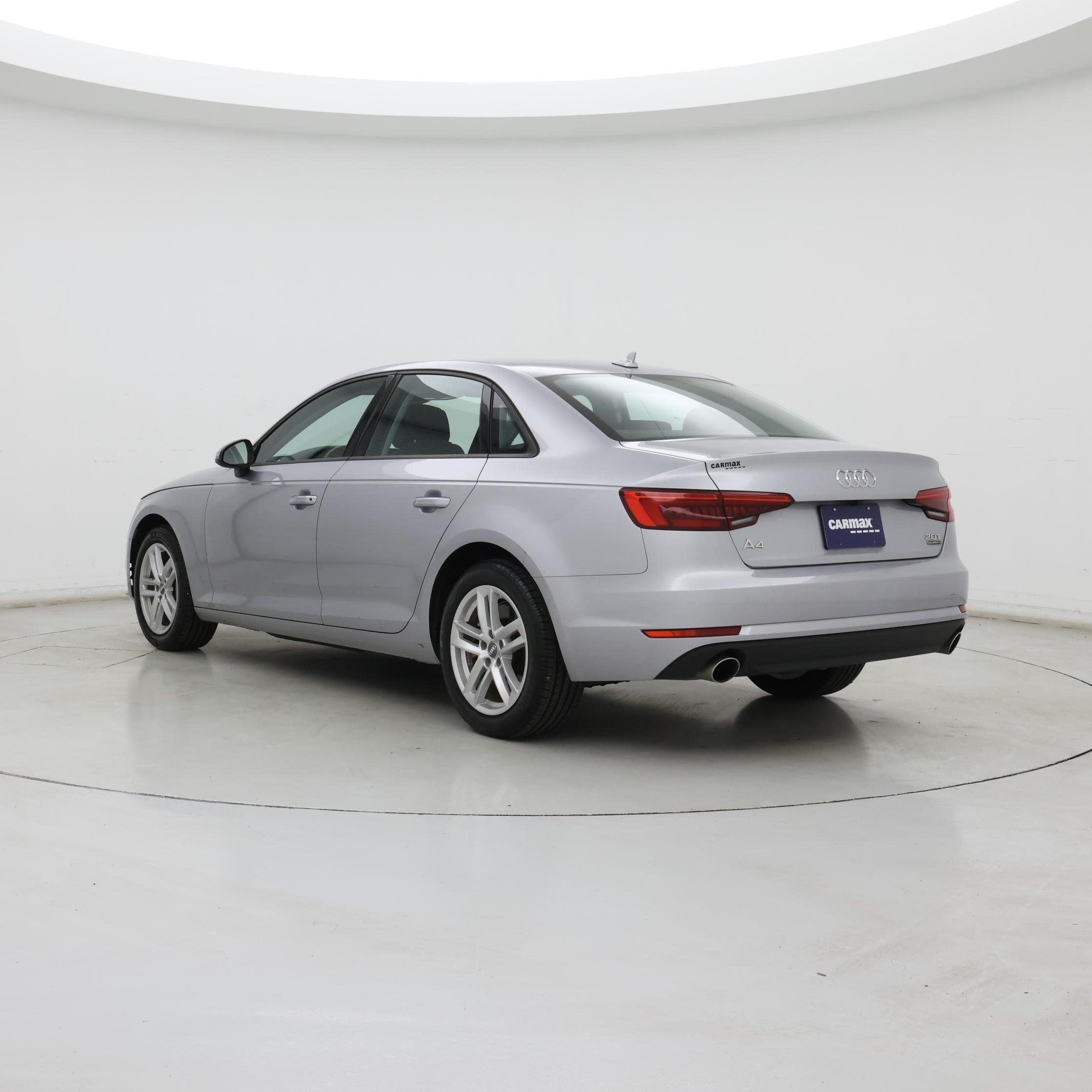 Thumbnail: 2017 Audi A4 - 2