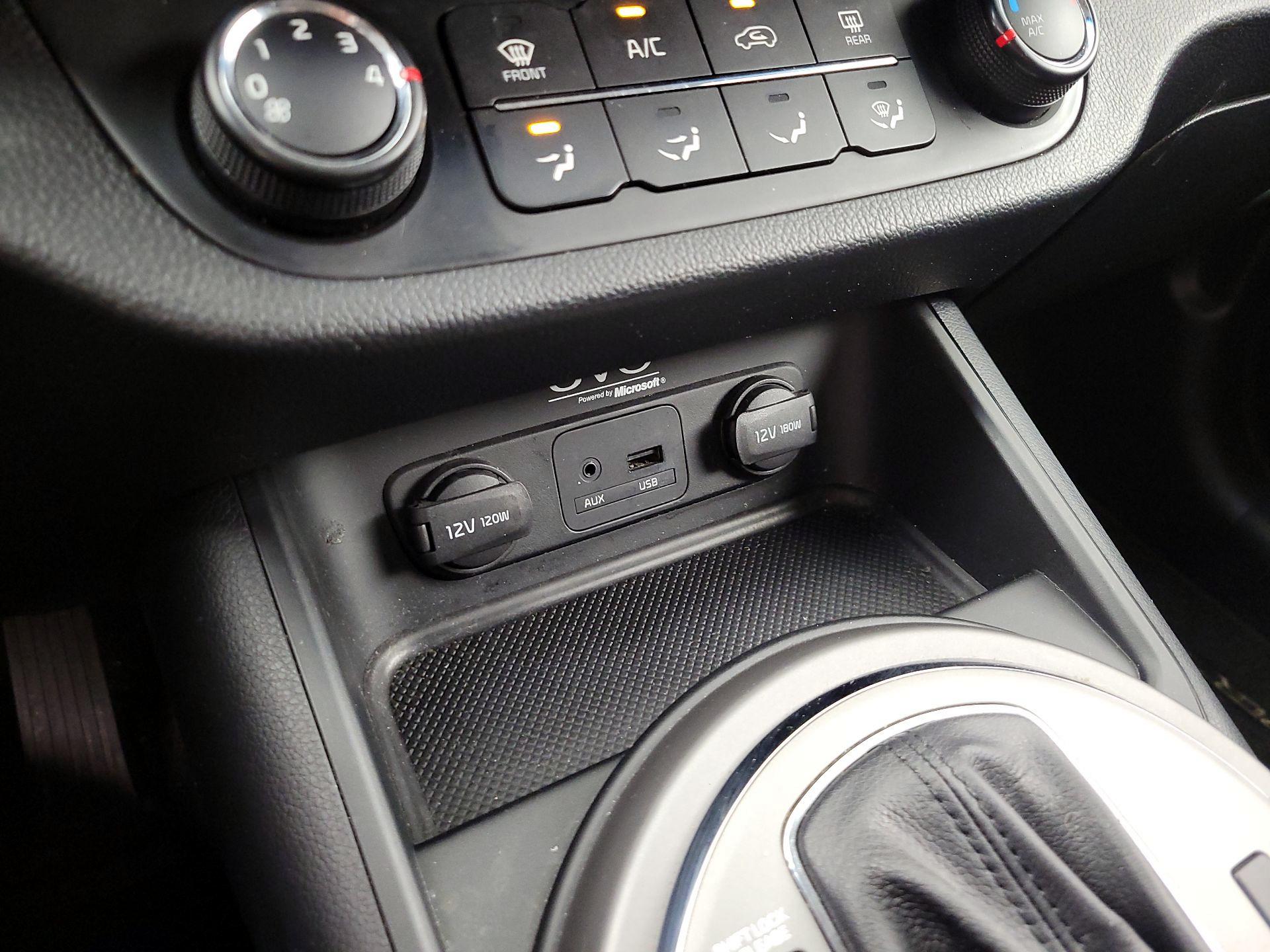Thumbnail: 2014 Kia Sportage - 18