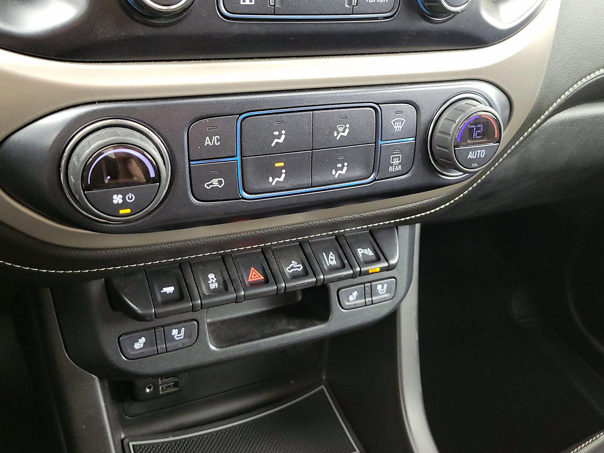 Thumbnail: 2019 GMC Canyon - 17