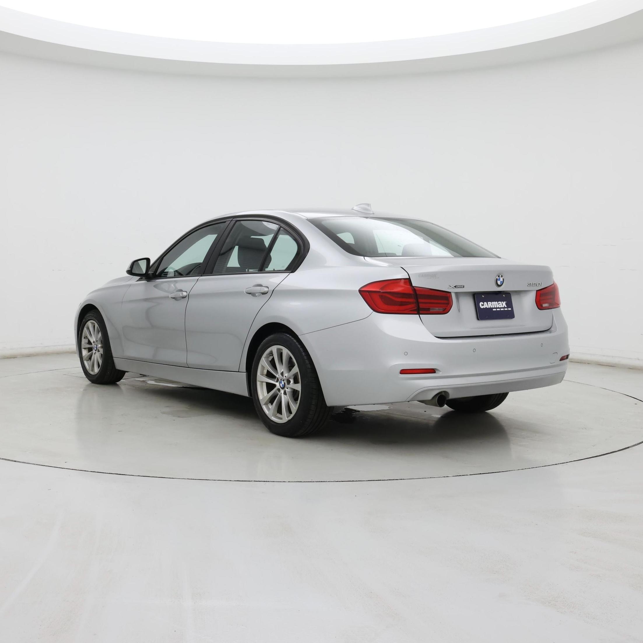Thumbnail: 2016 BMW 3 Series - 2