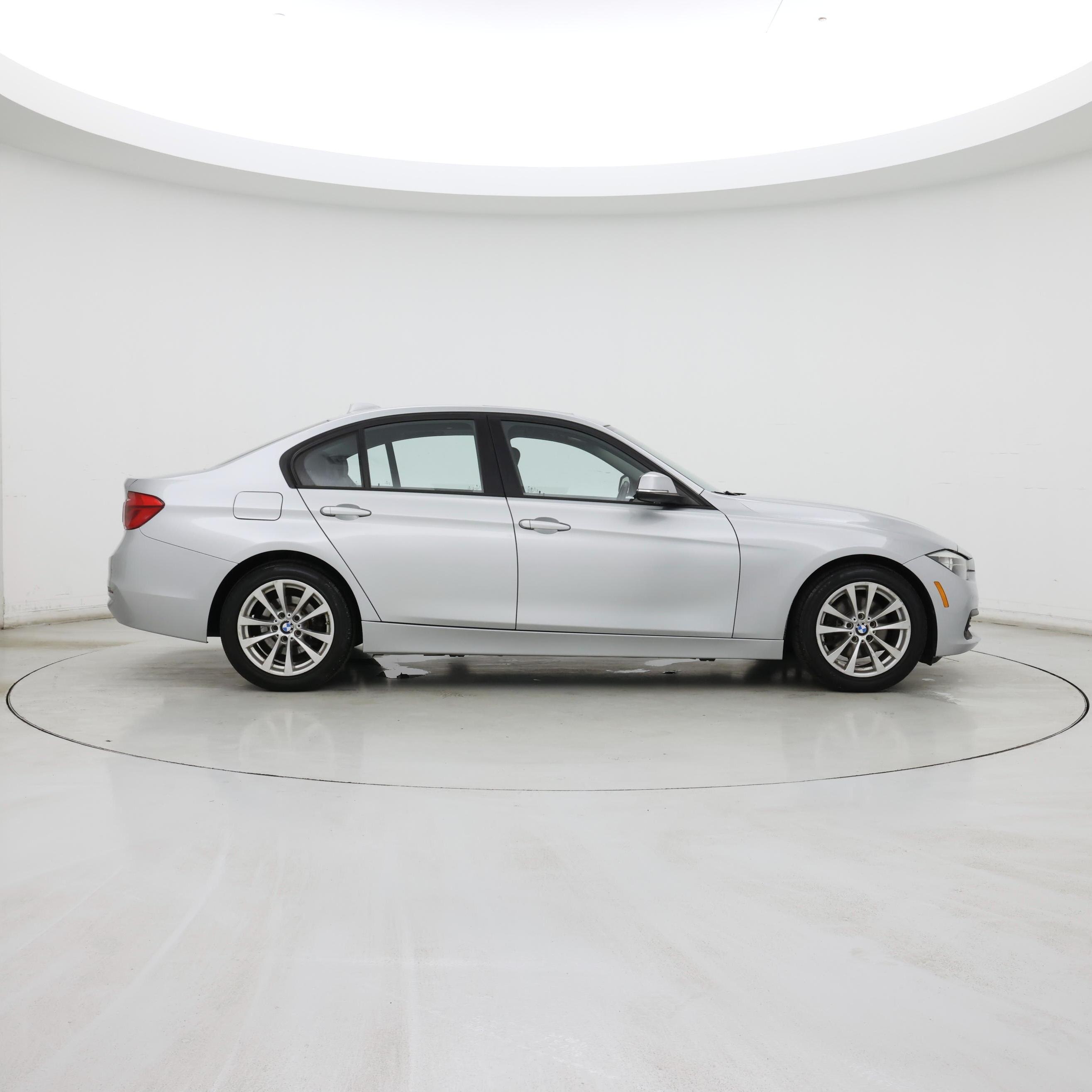 Thumbnail: 2016 BMW 3 Series - 7