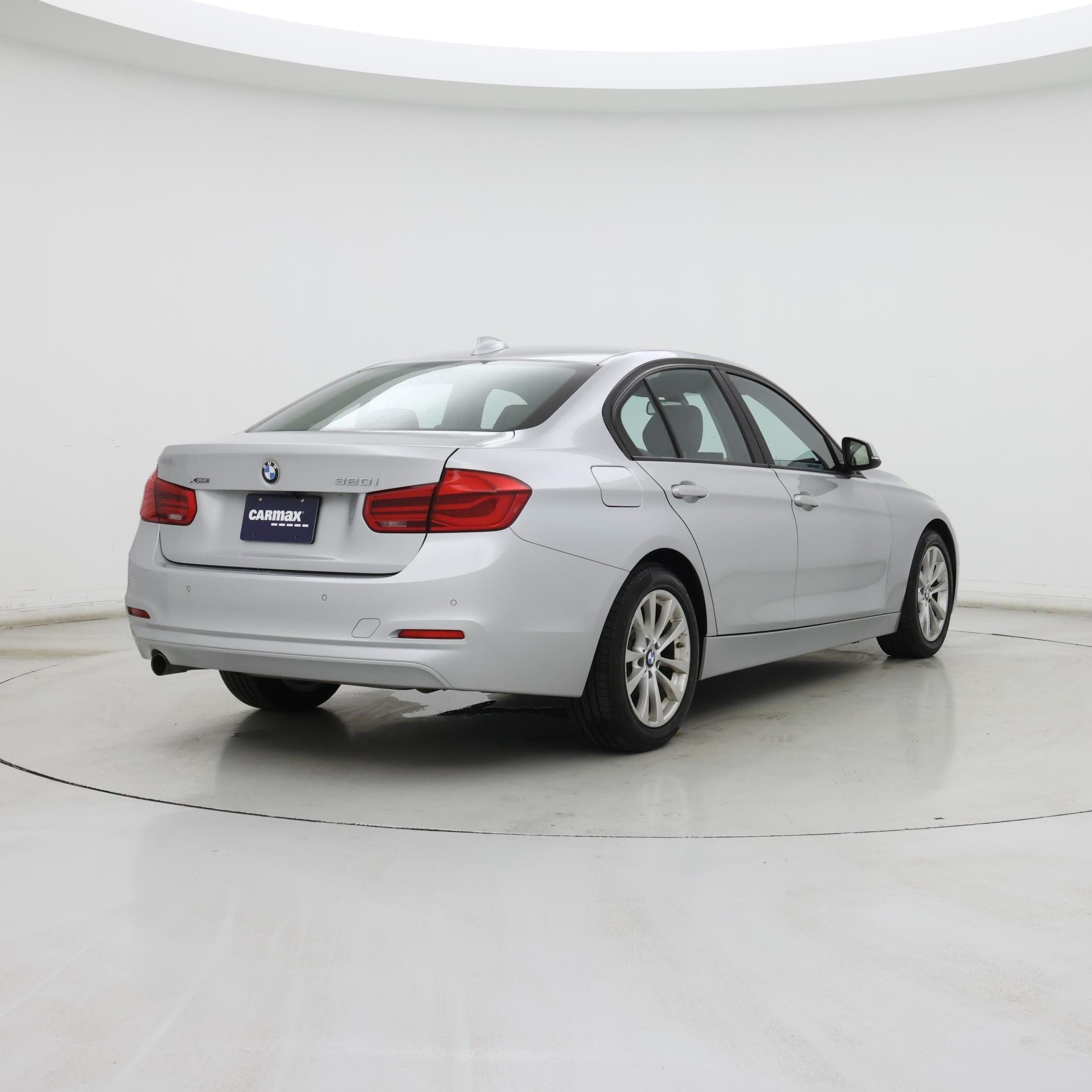 Thumbnail: 2016 BMW 3 Series - 8