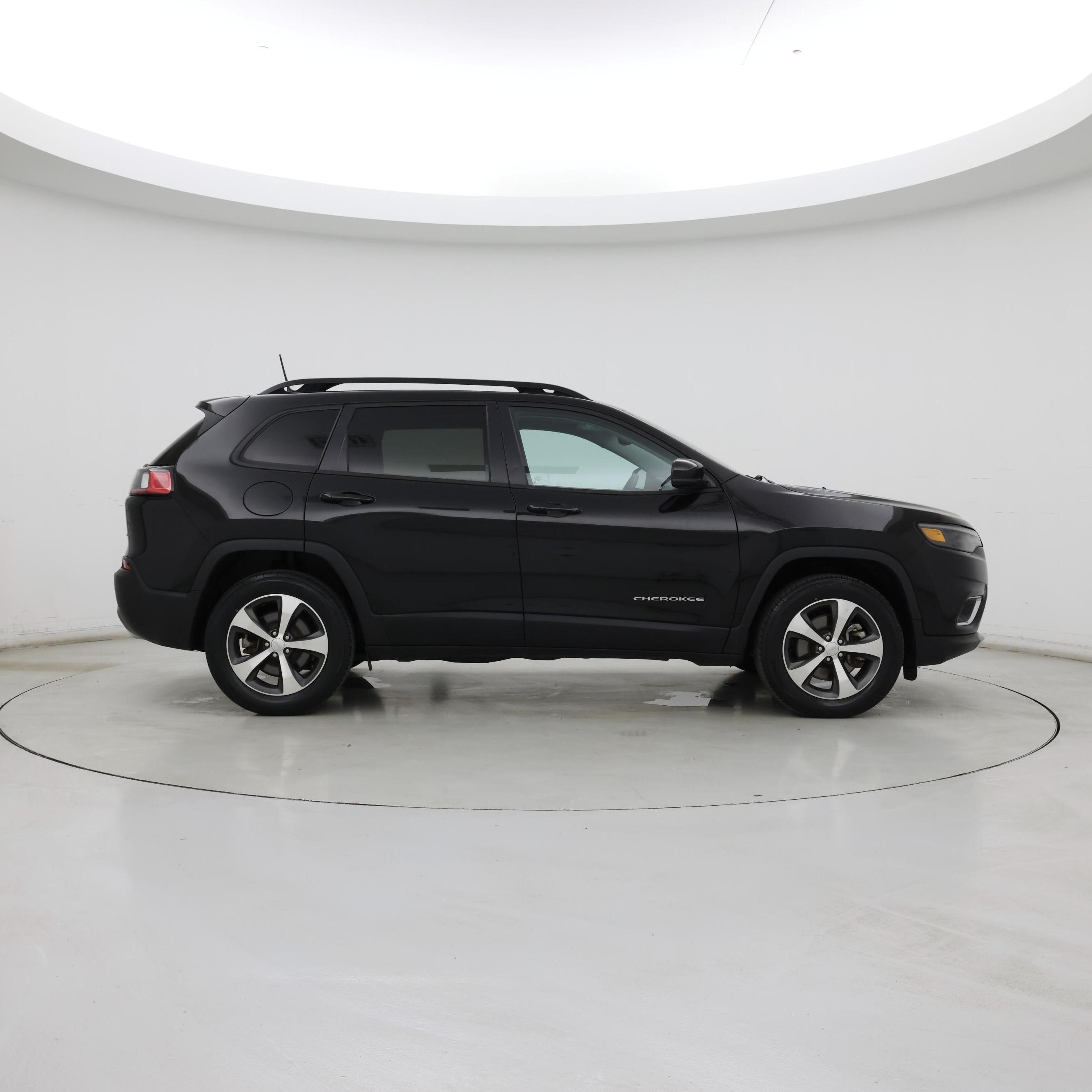 Thumbnail: 2022 Jeep Cherokee - 7
