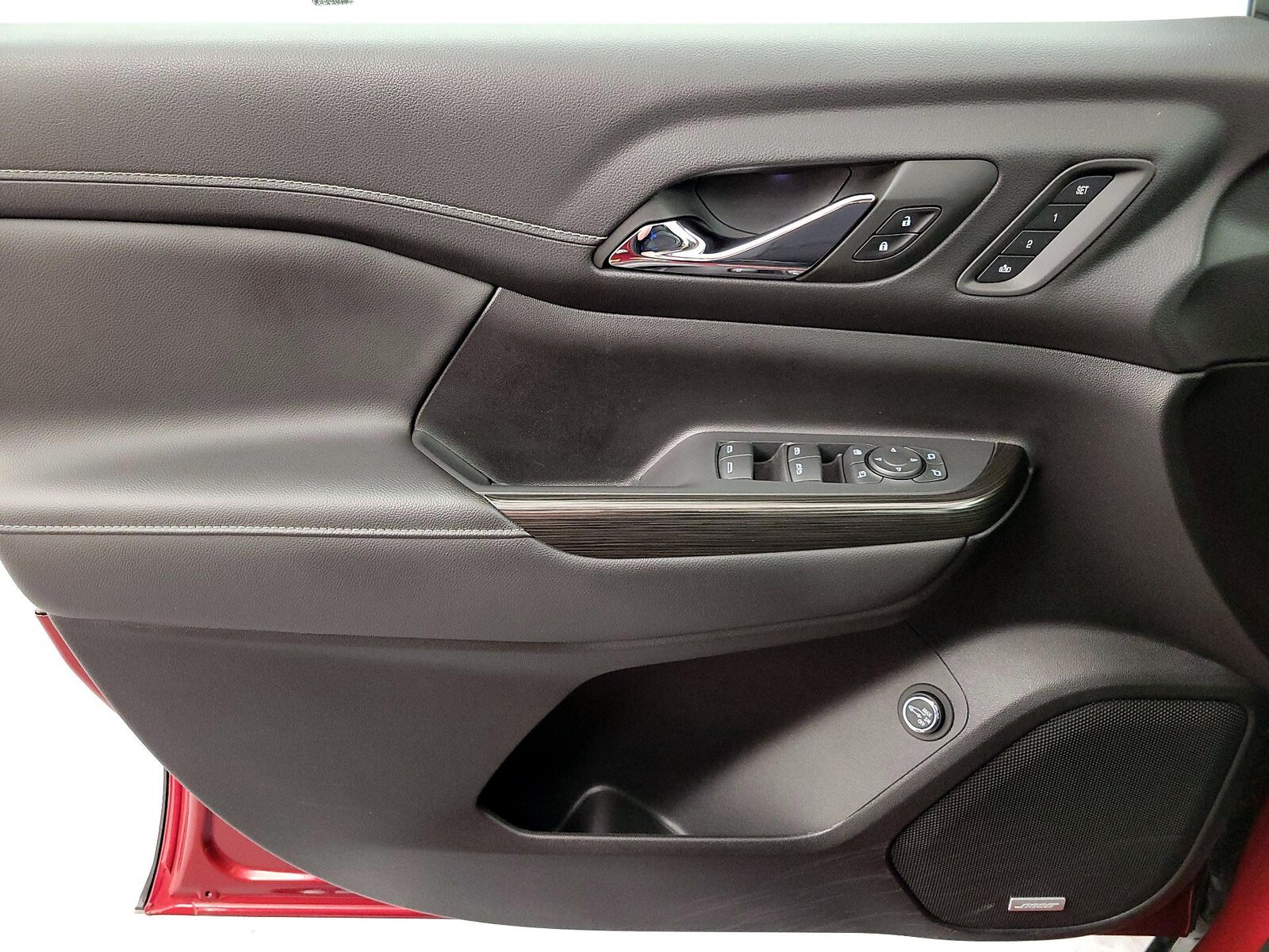 2023 GMC Acadia SLT - Photo 13