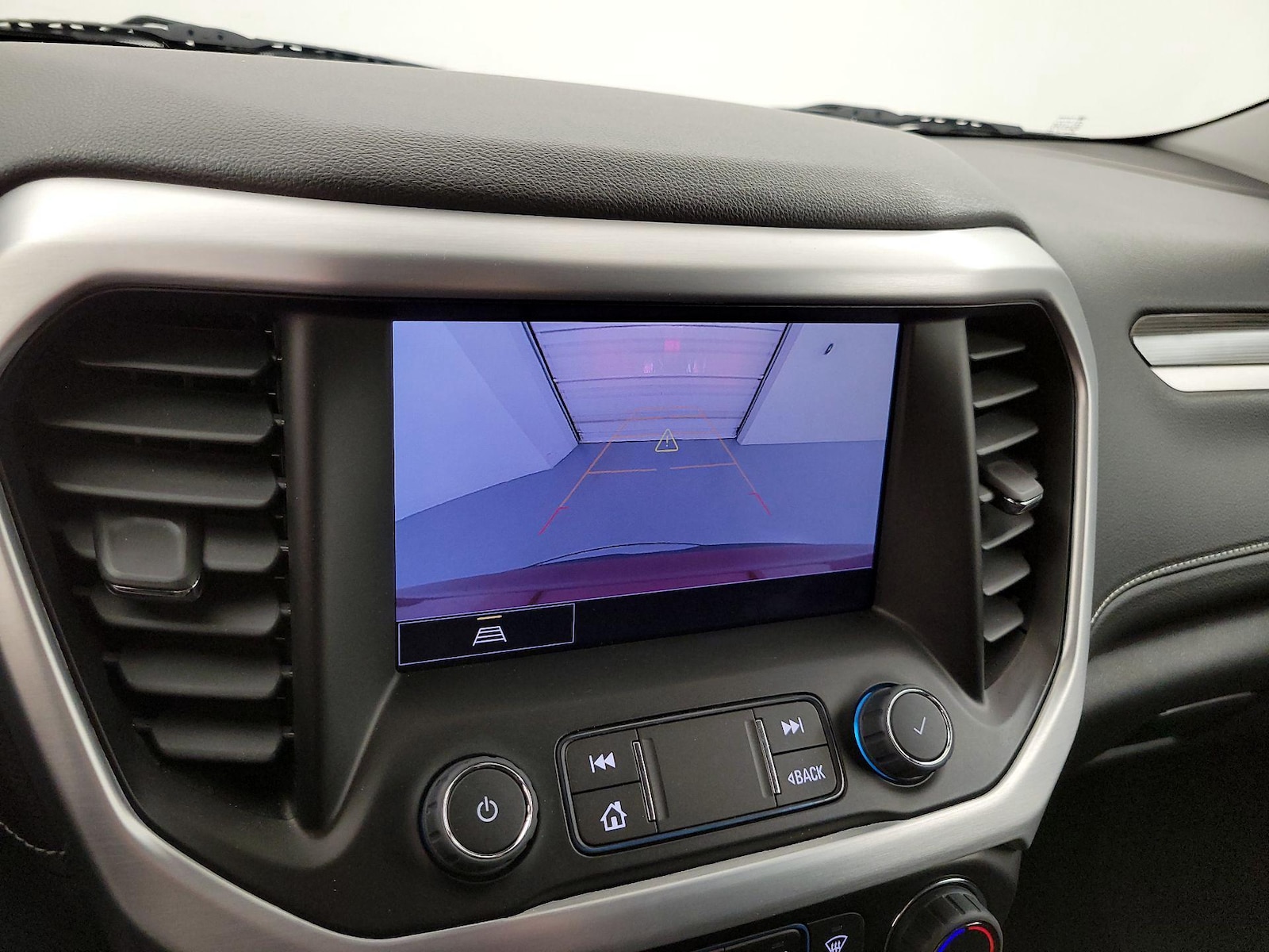 2023 GMC Acadia SLT - Photo 15