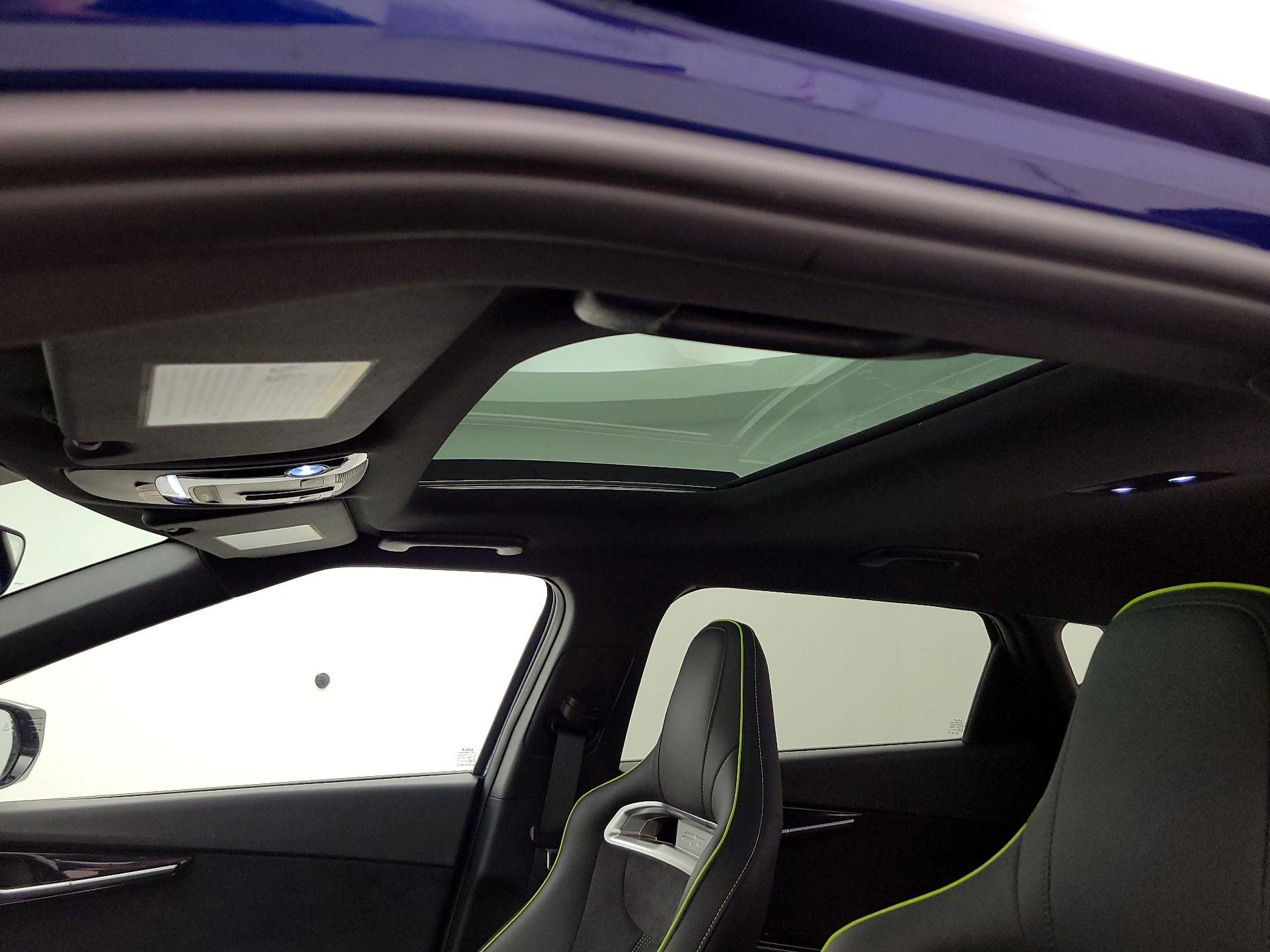 Thumbnail: 2023 Kia EV6 - 20