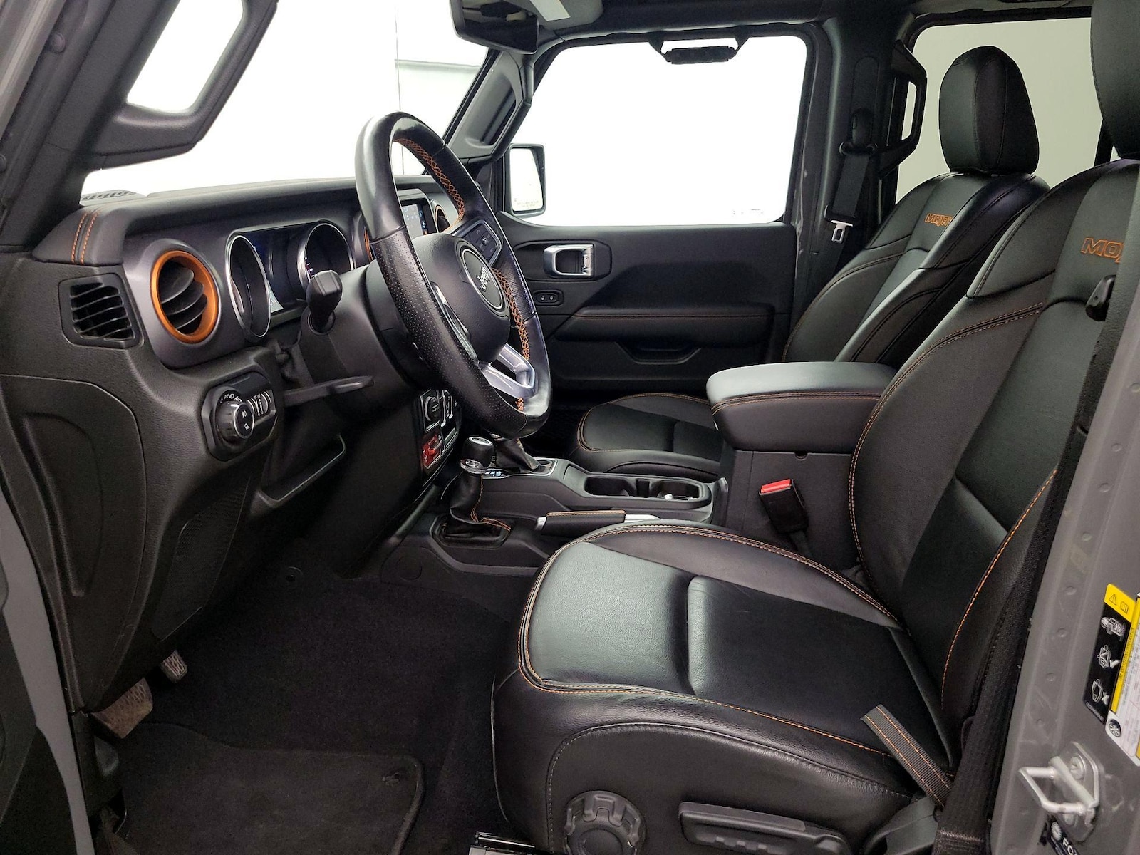 2021 Jeep Gladiator Mojave - Photo 12