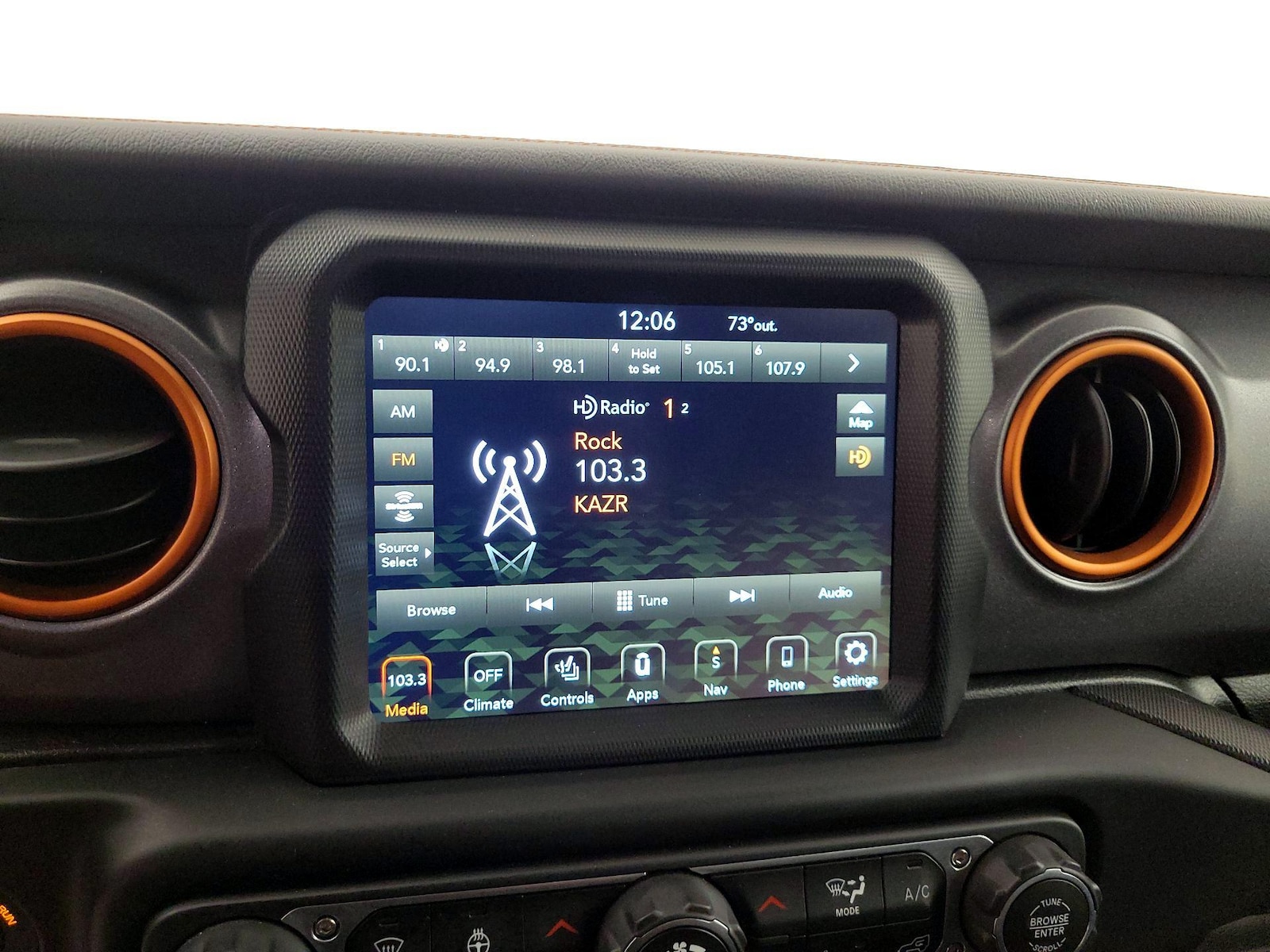 2021 Jeep Gladiator Mojave - Photo 16