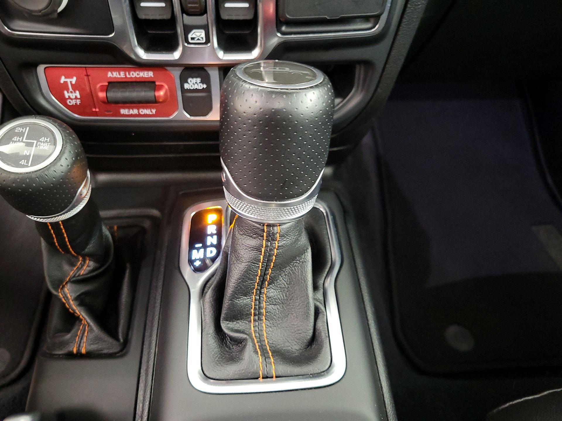 Thumbnail: 2021 Jeep Gladiator - 17