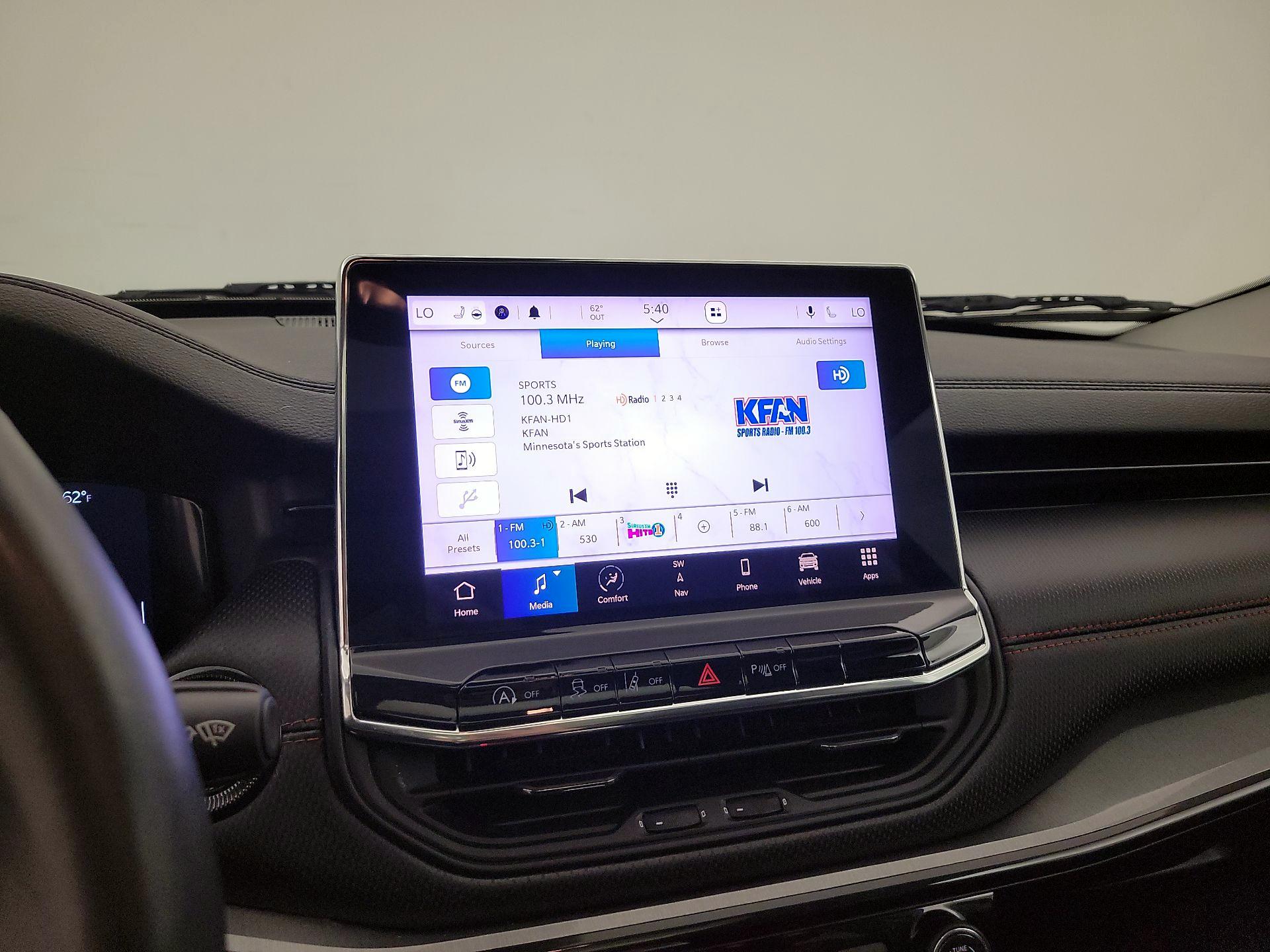 Thumbnail: 2022 Jeep Compass - 16