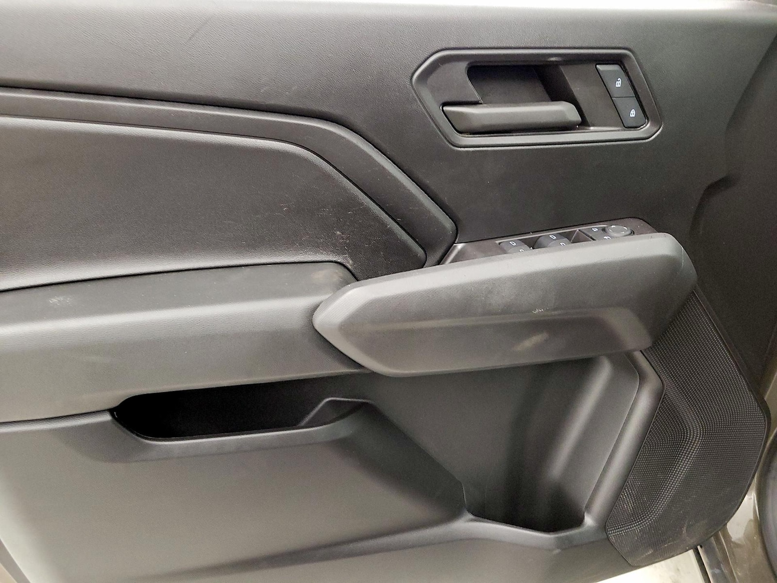 2024 Chevrolet Colorado Work Truck - Photo 13