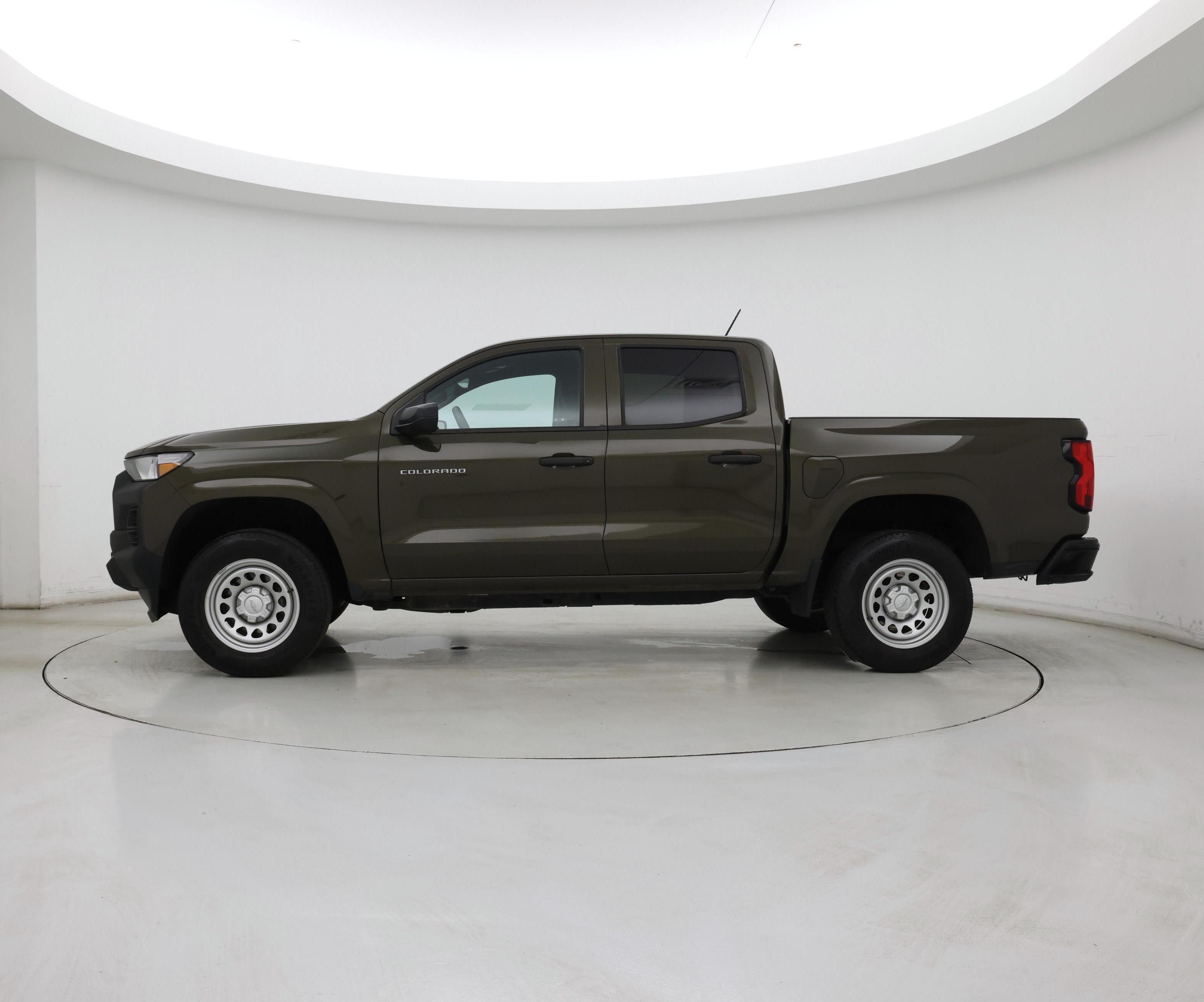 Thumbnail: 2024 Chevrolet Colorado - 3