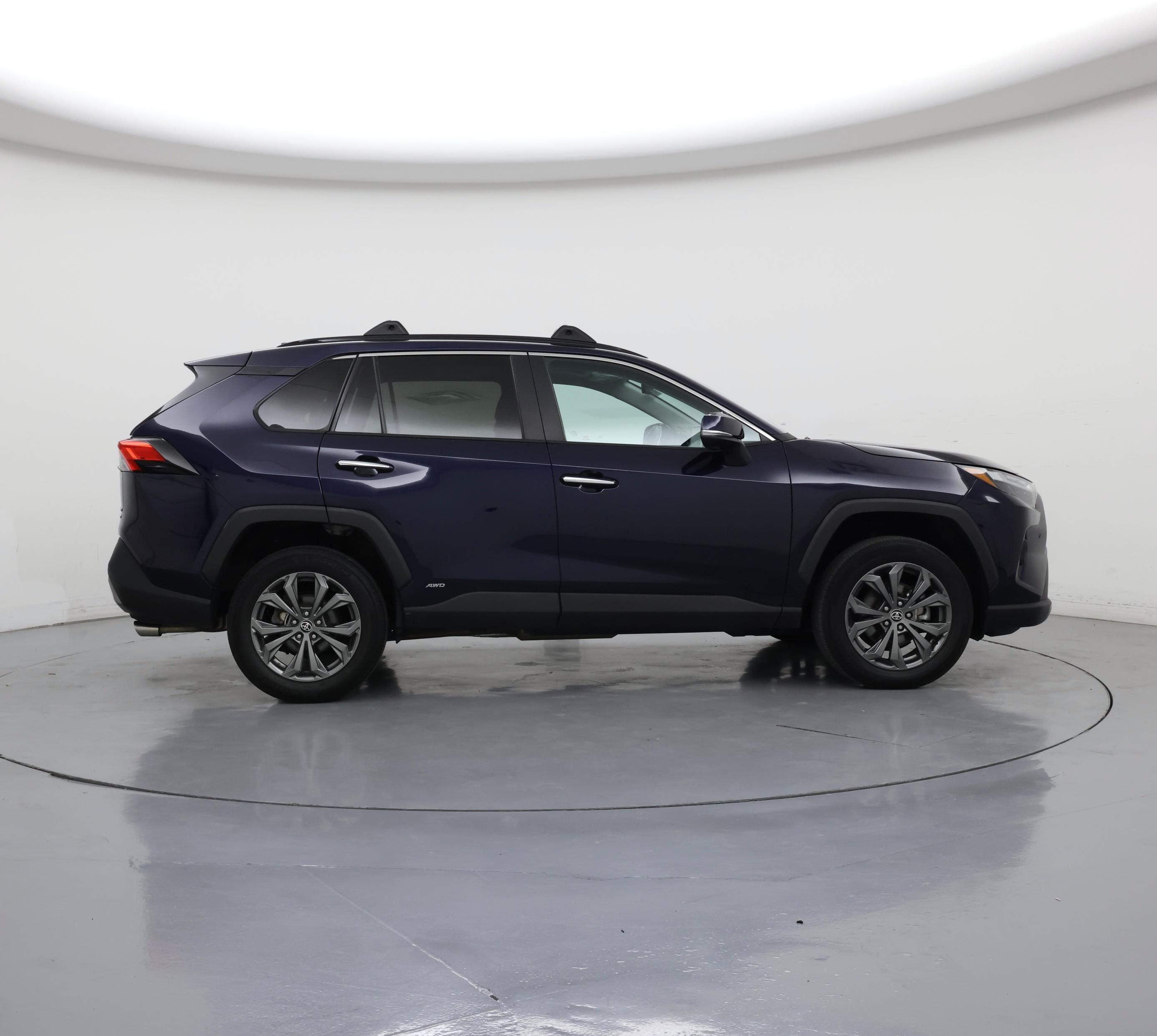 Thumbnail: 2022 Toyota RAV4 - 7