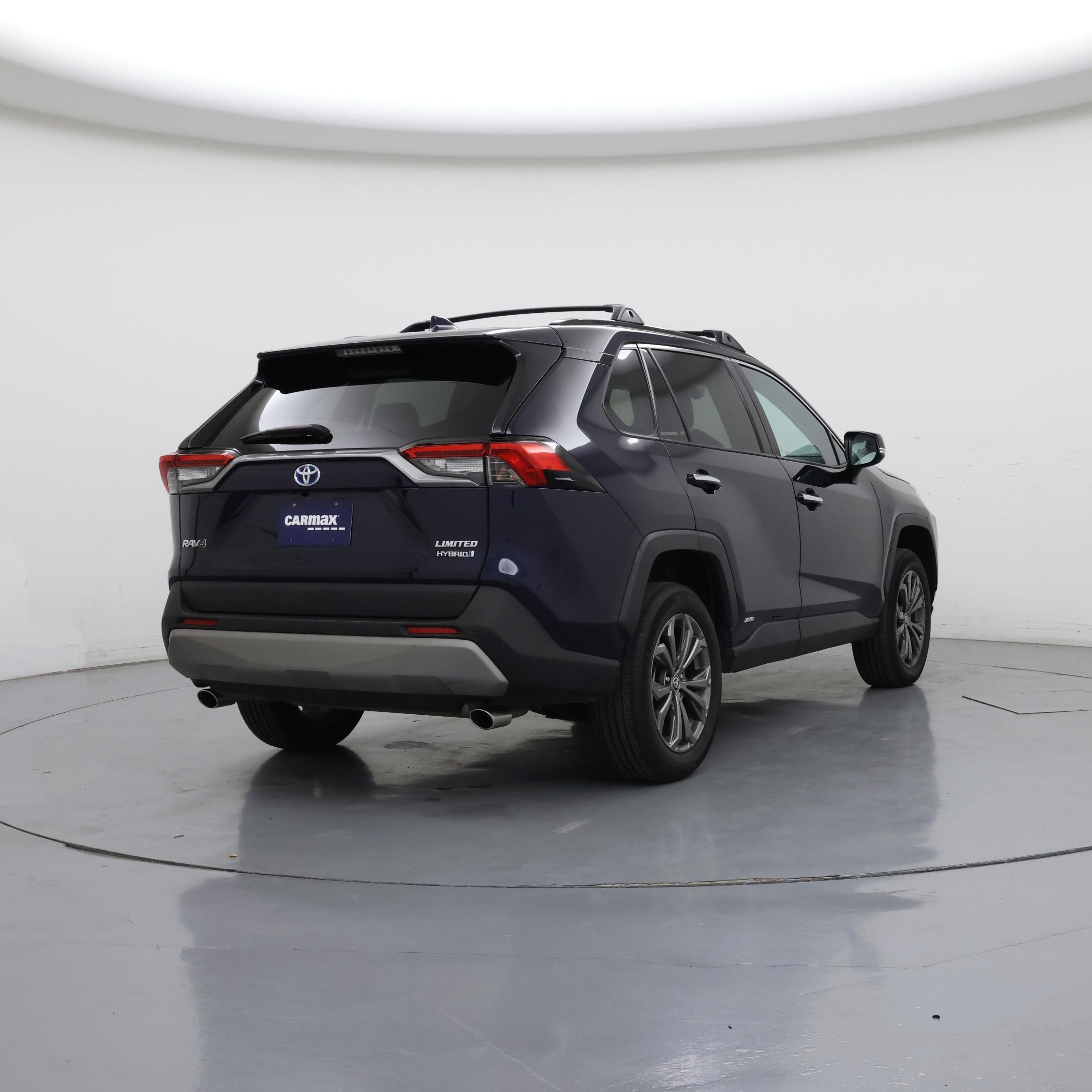 Thumbnail: 2022 Toyota RAV4 - 8