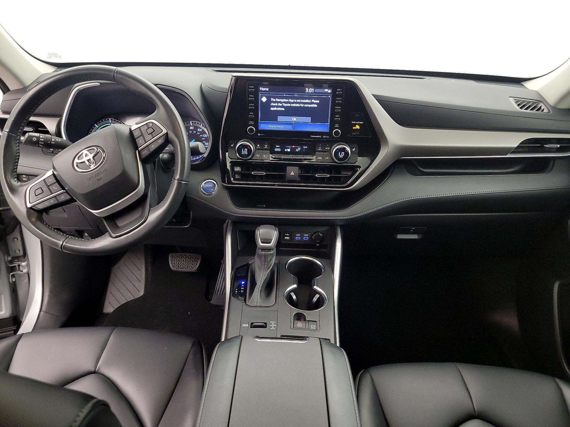 Thumbnail: 2022 Toyota Highlander - 9