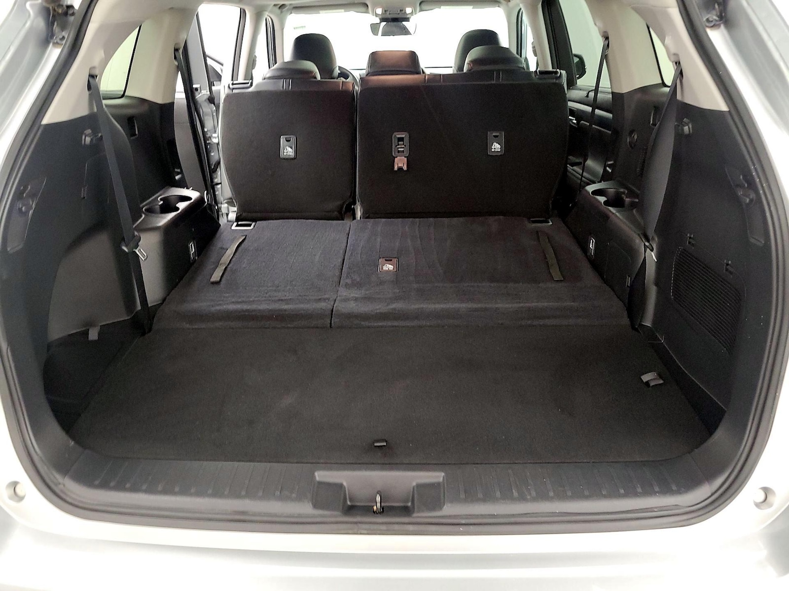 2022 Toyota Highlander XLE - Photo 24