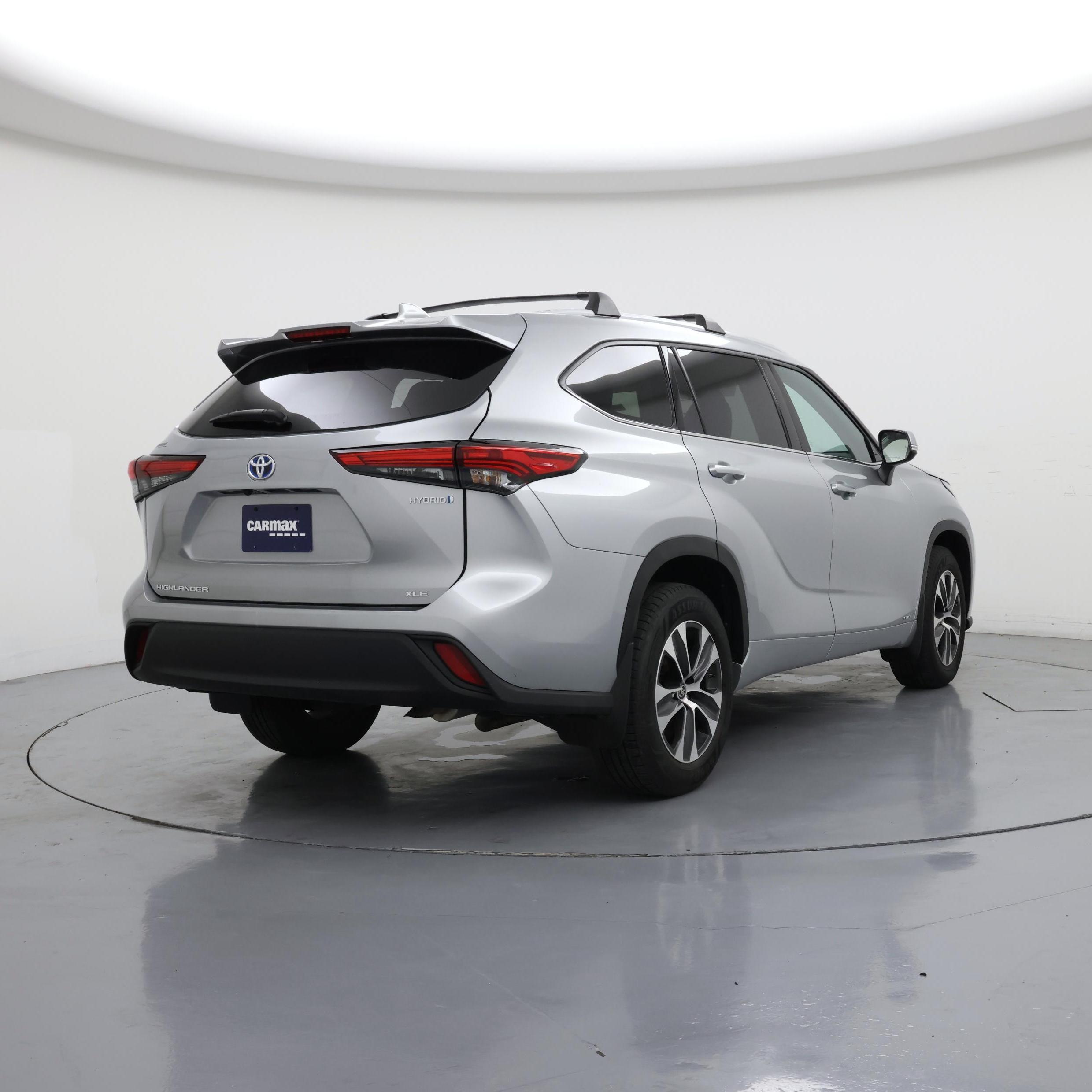 Thumbnail: 2022 Toyota Highlander - 8