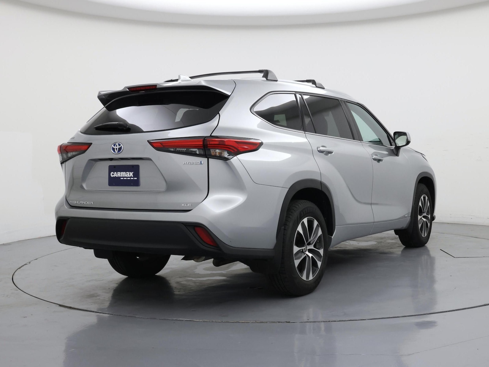2022 Toyota Highlander XLE - Photo 9
