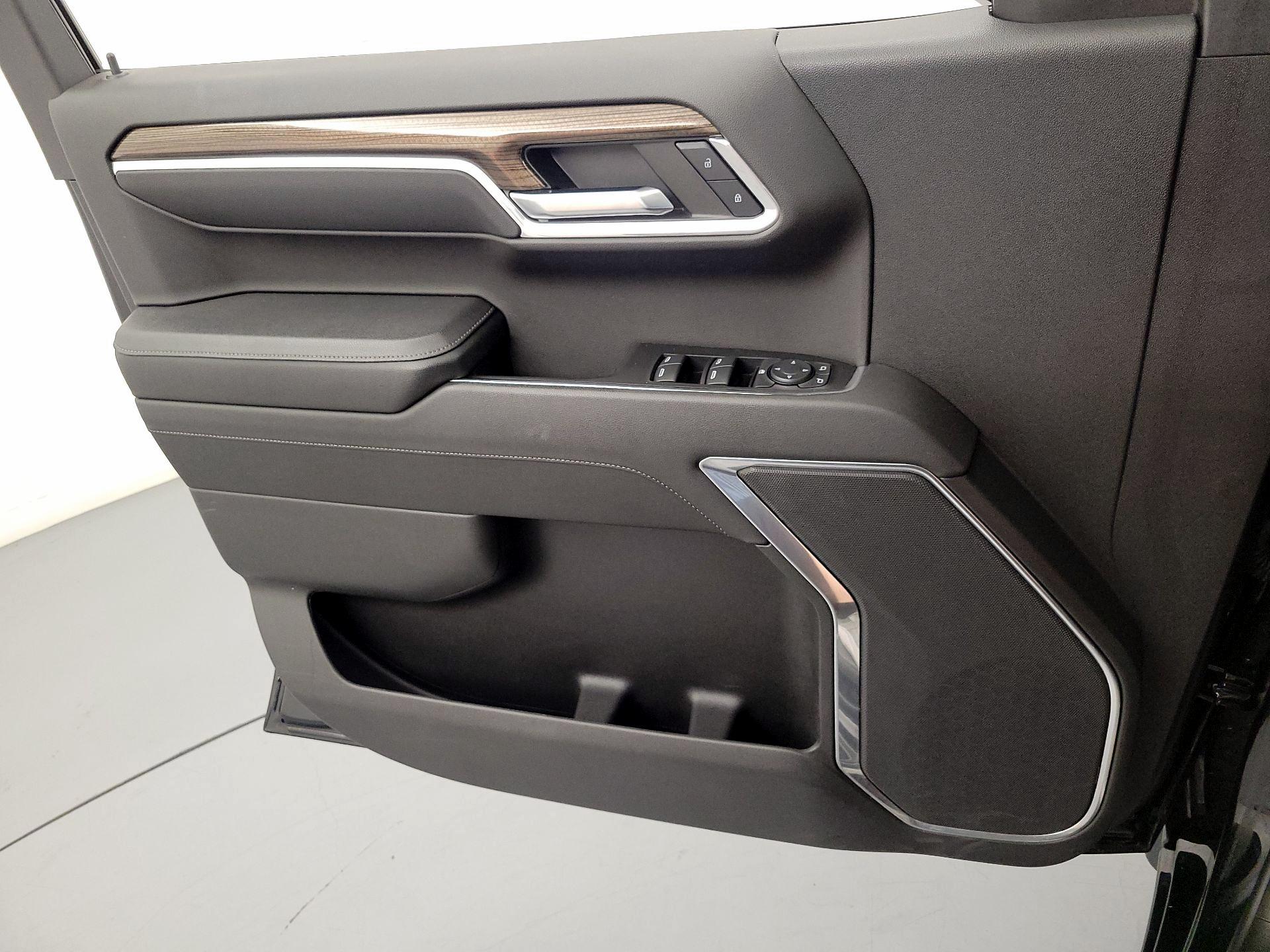 Thumbnail: 2023 Chevrolet Silverado 1500 - 12